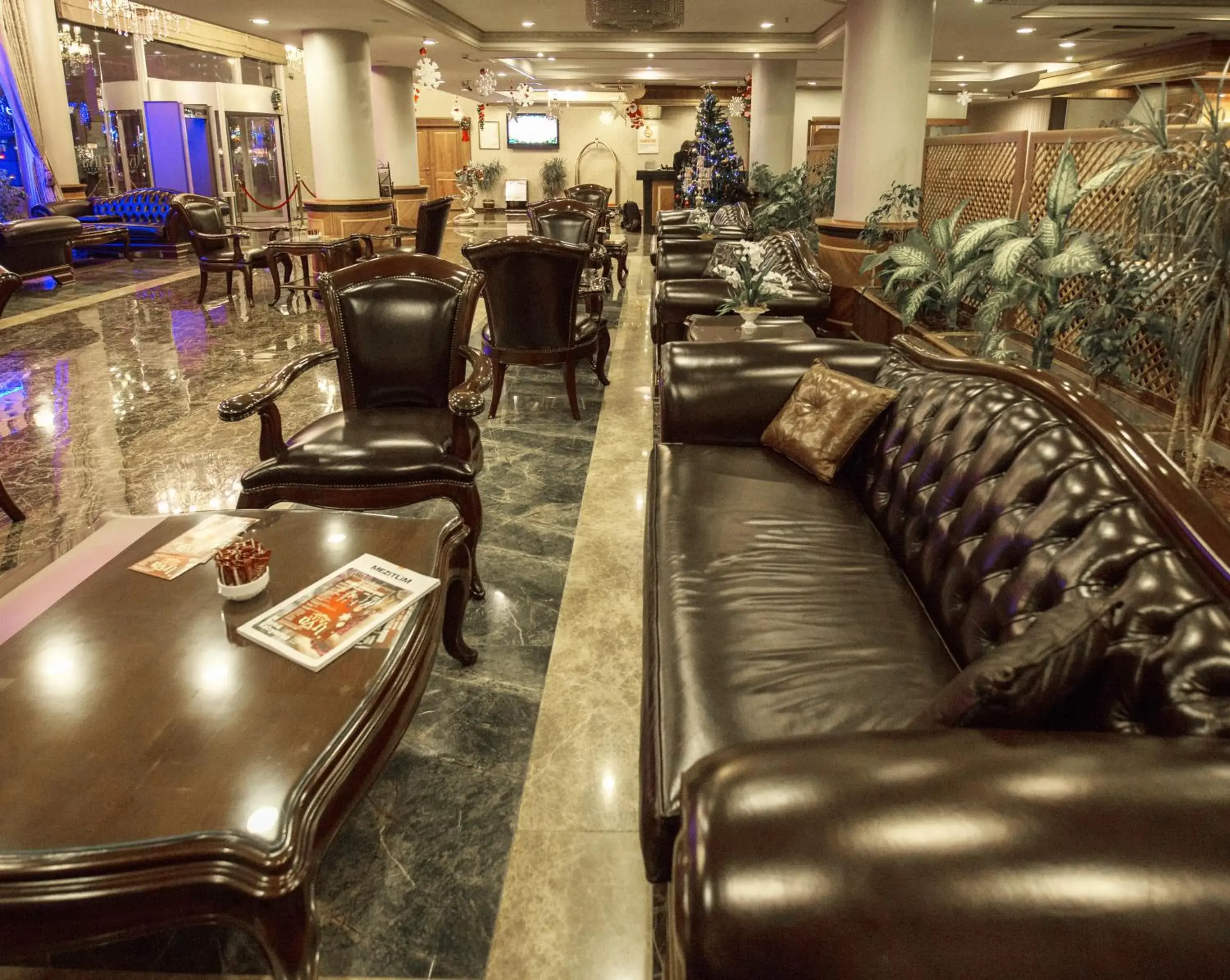 Lobby or reception in Yücesoy Liva Hotel Spa & Convention Center Mersin Lobby or reception in Yücesoy Liva Hotel Spa & Convention Center Mersin