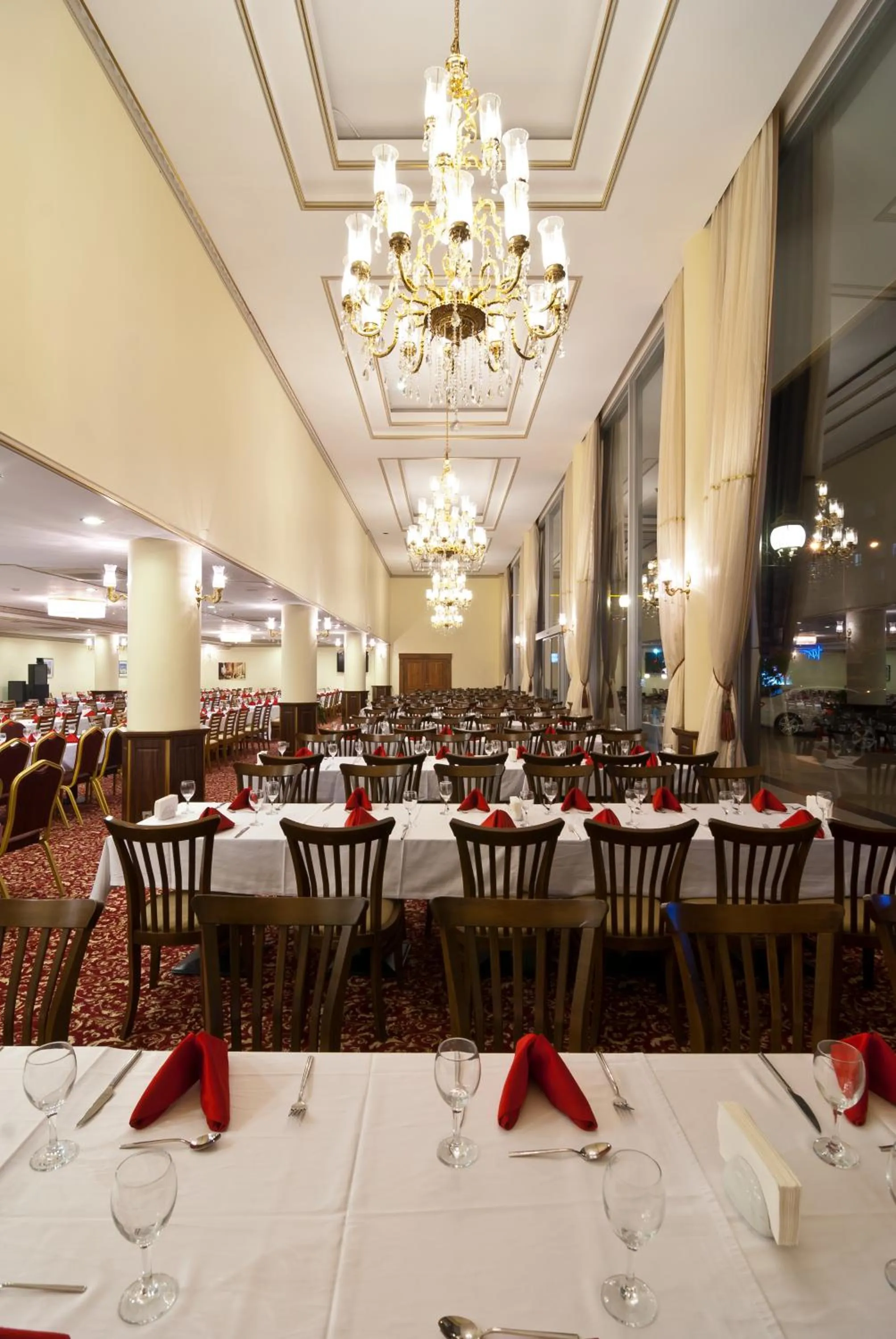 Restaurant/places to eat in Yücesoy Liva Hotel Spa & Convention Center Mersin