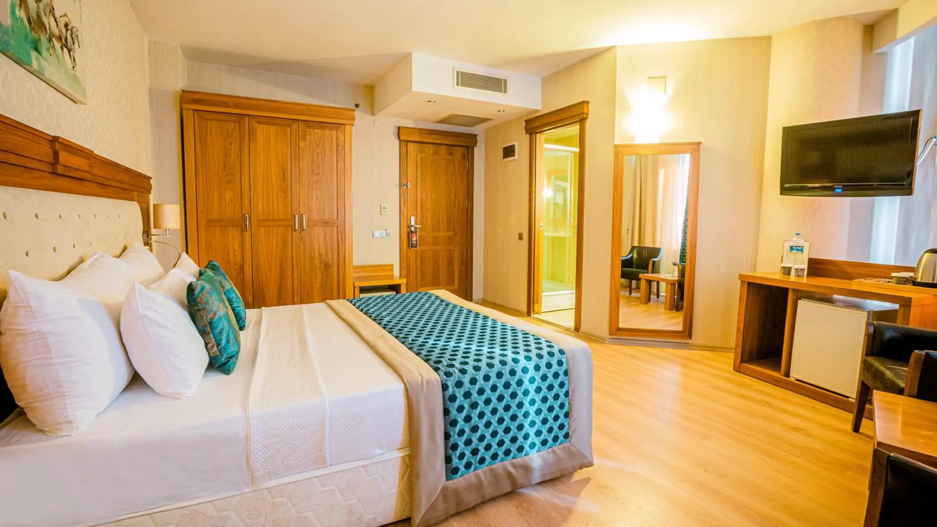 Photo of the whole room in Yücesoy Liva Hotel Spa & Convention Center Mersin Photo of the whole room in Yücesoy Liva Hotel Spa & Convention Center Mersin