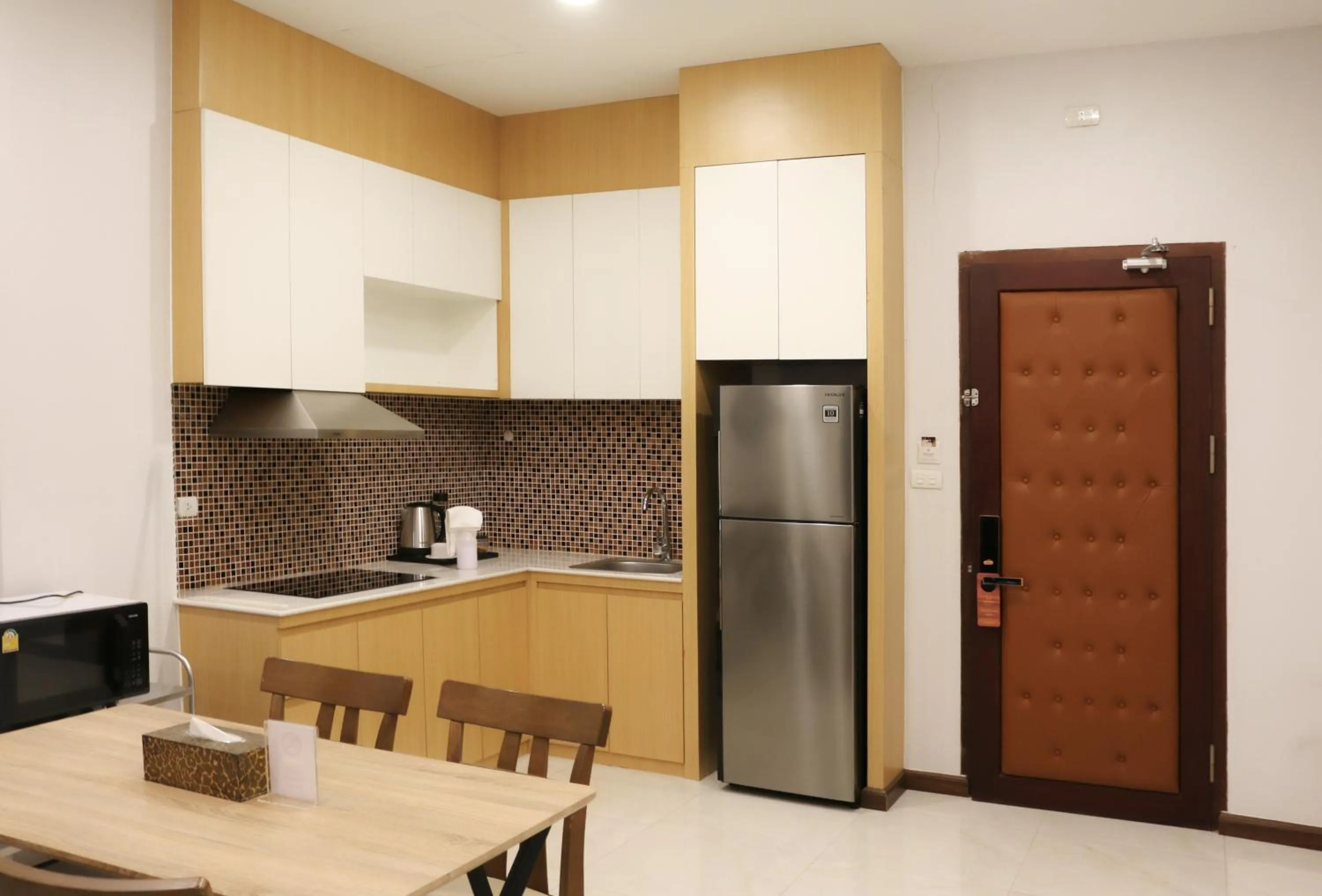 kitchen in Urbanite Hotel