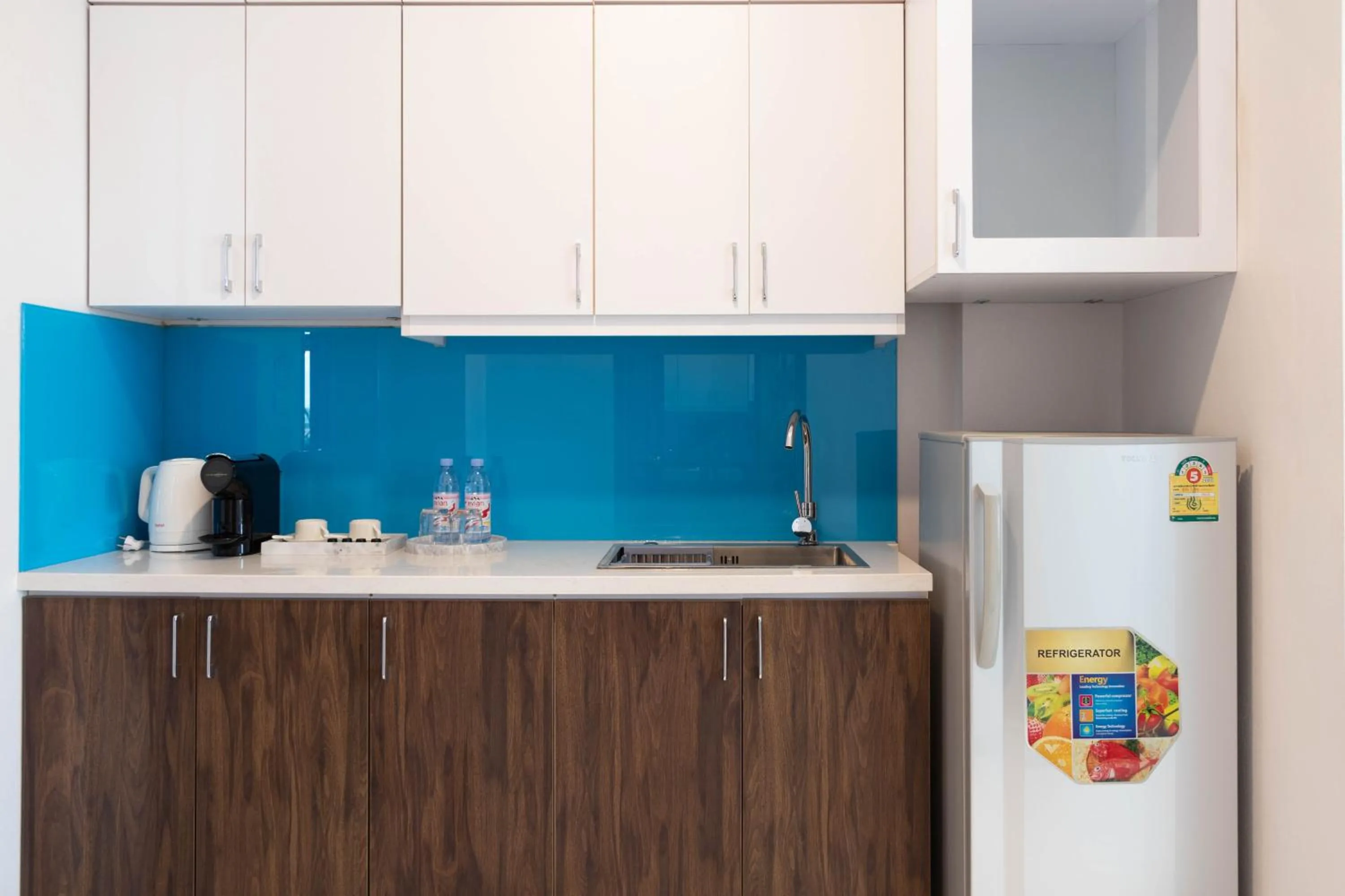 Kitchen or kitchenette in Urbanite Hotel