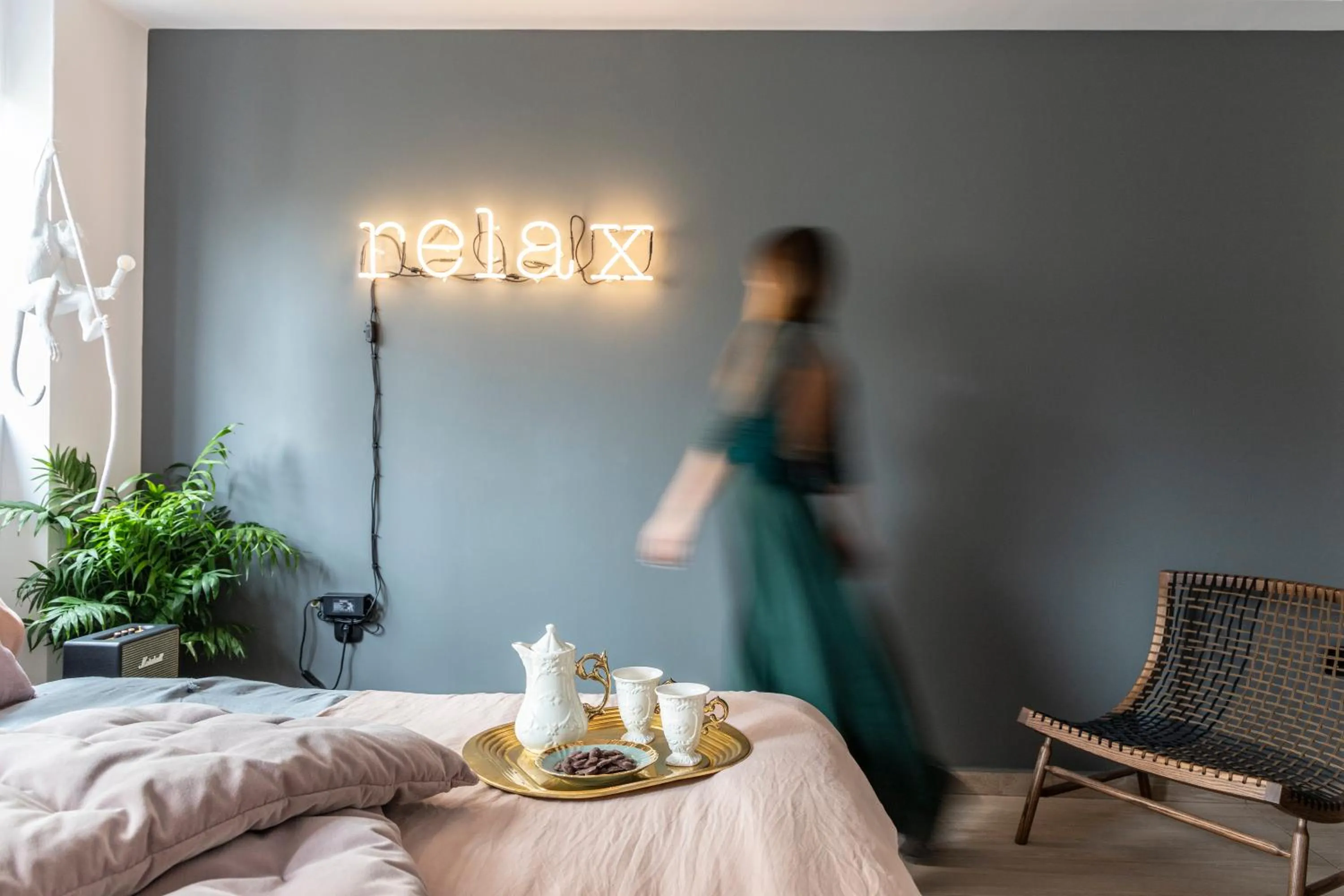 Food and drinks, Bed in 14 Reasons Why Hotel Athens