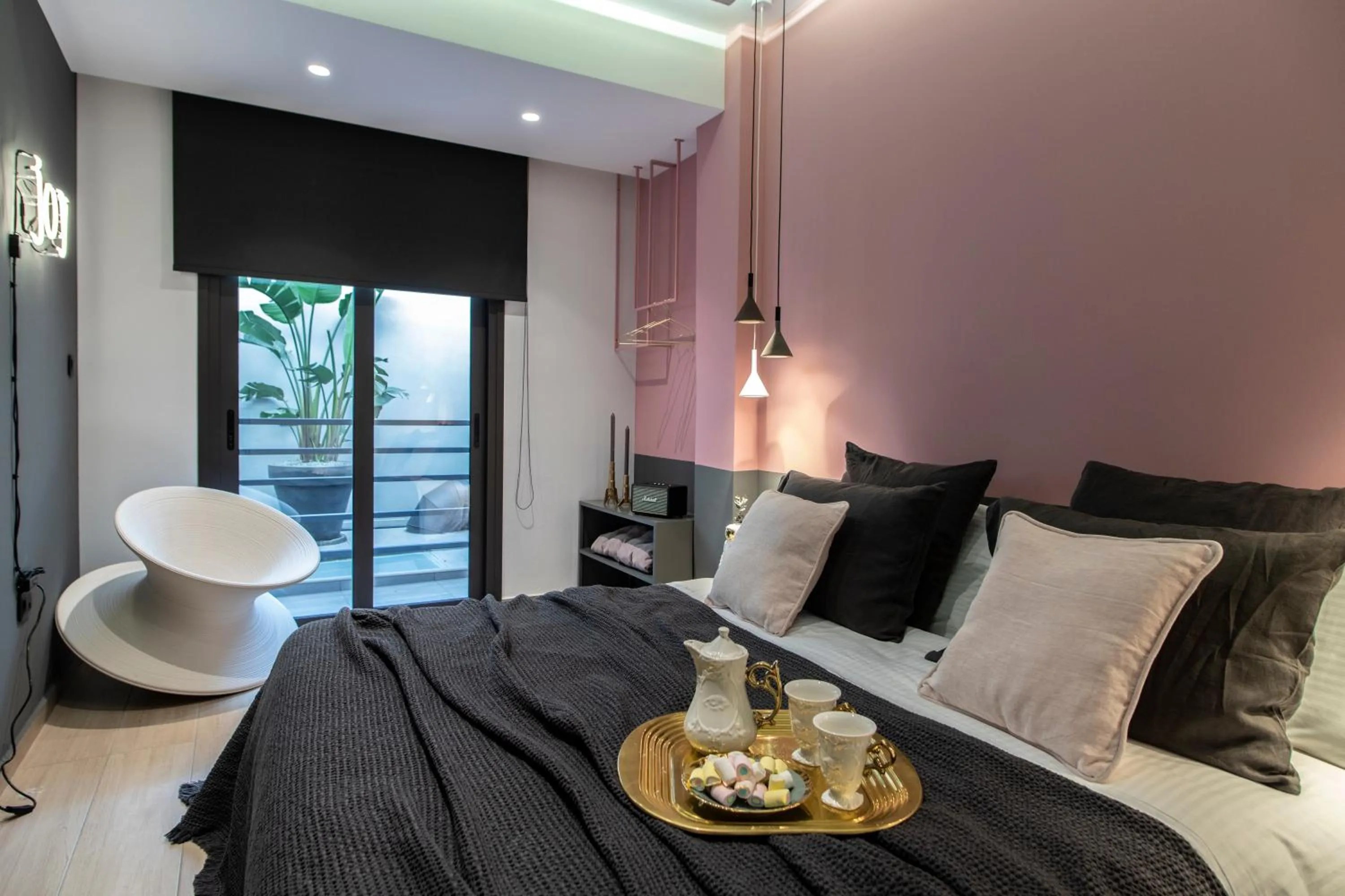 Breakfast, Bed in 14 Reasons Why Hotel Athens