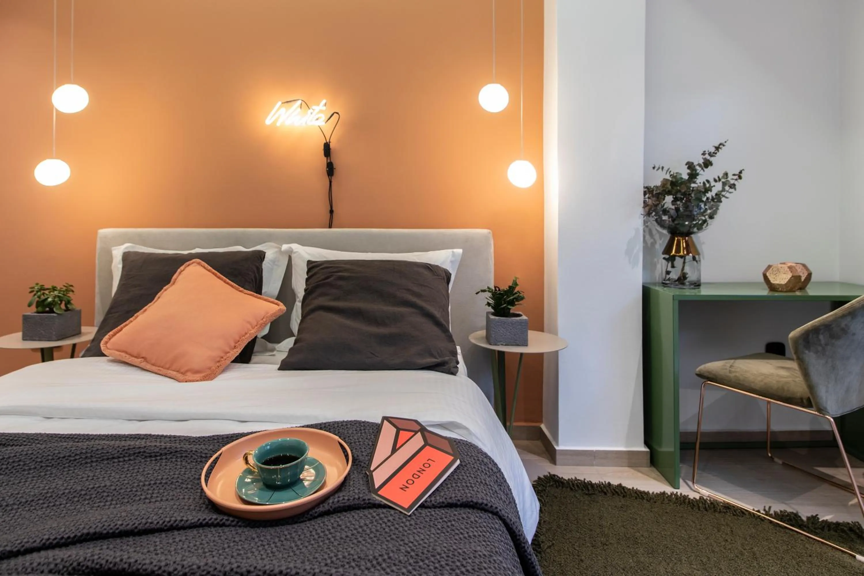 Bedroom, Bed in 14 Reasons Why Hotel Athens