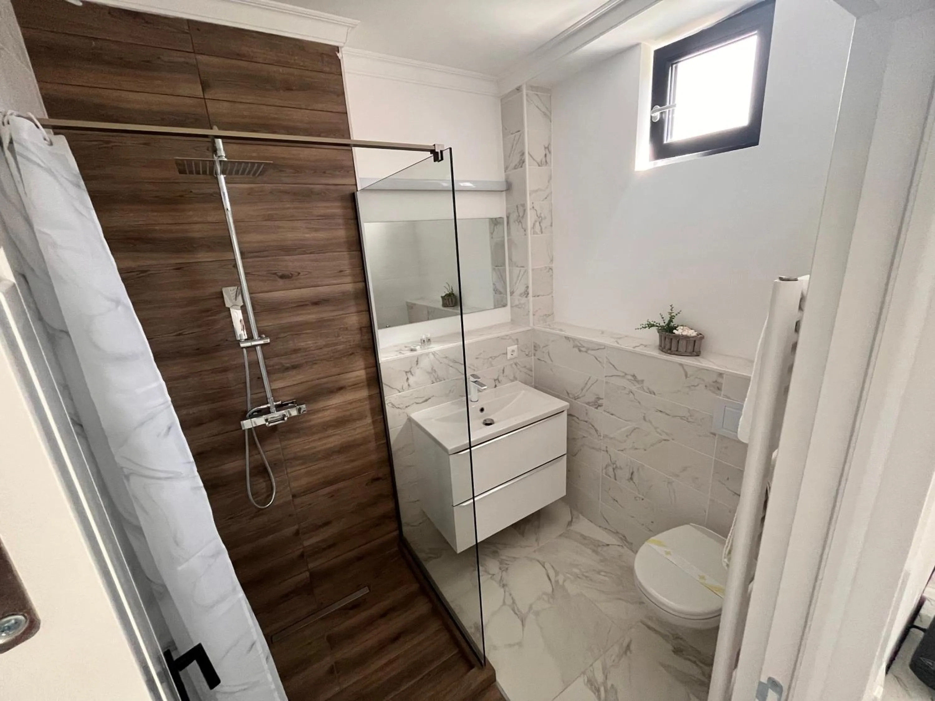 Lira Holiday Apartments