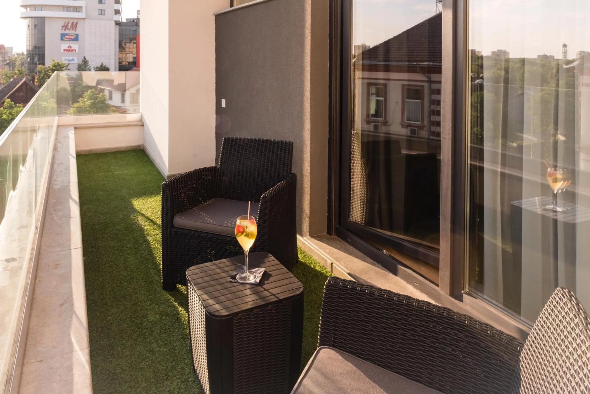 Lira Holiday Apartments