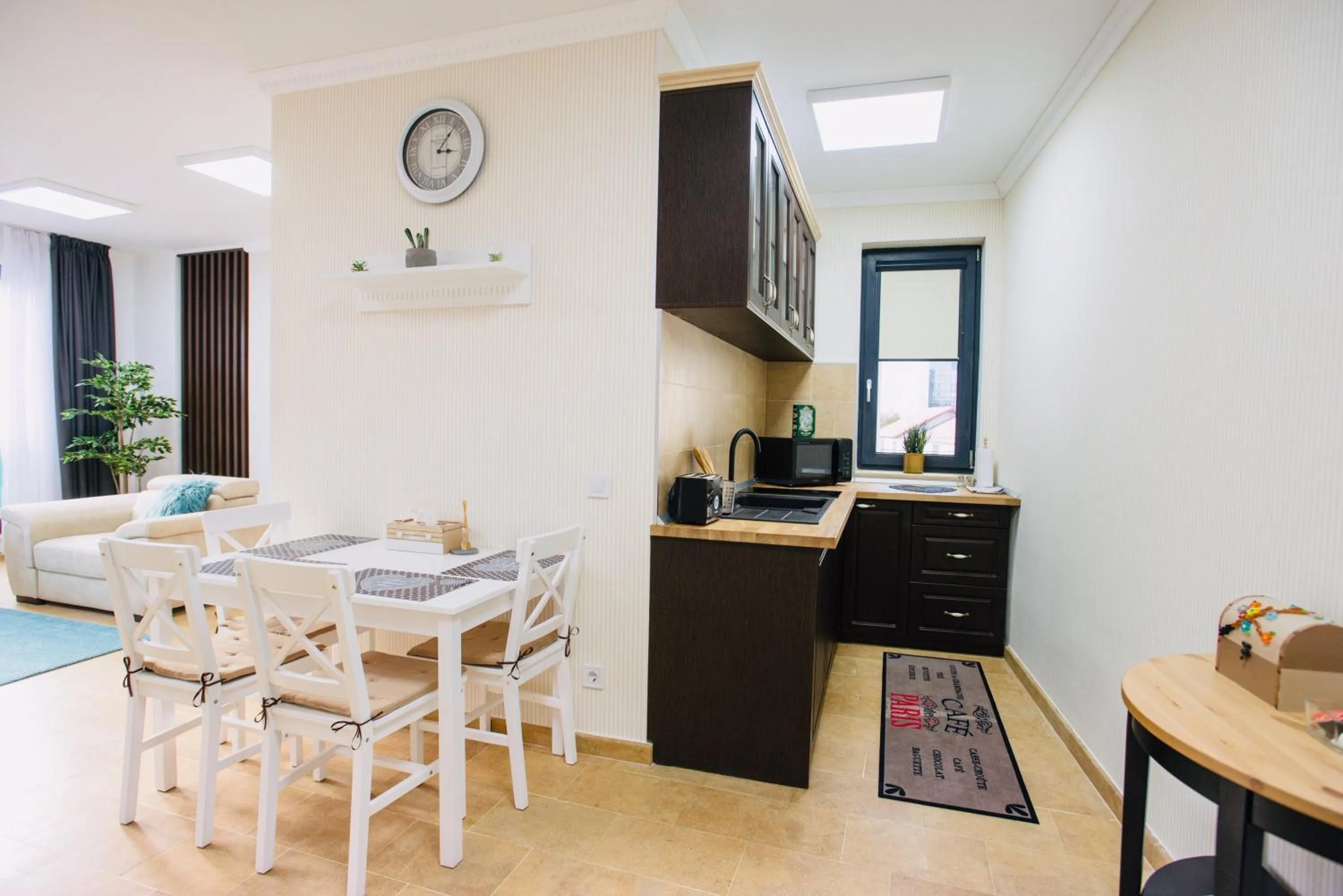 Lira Holiday Apartments