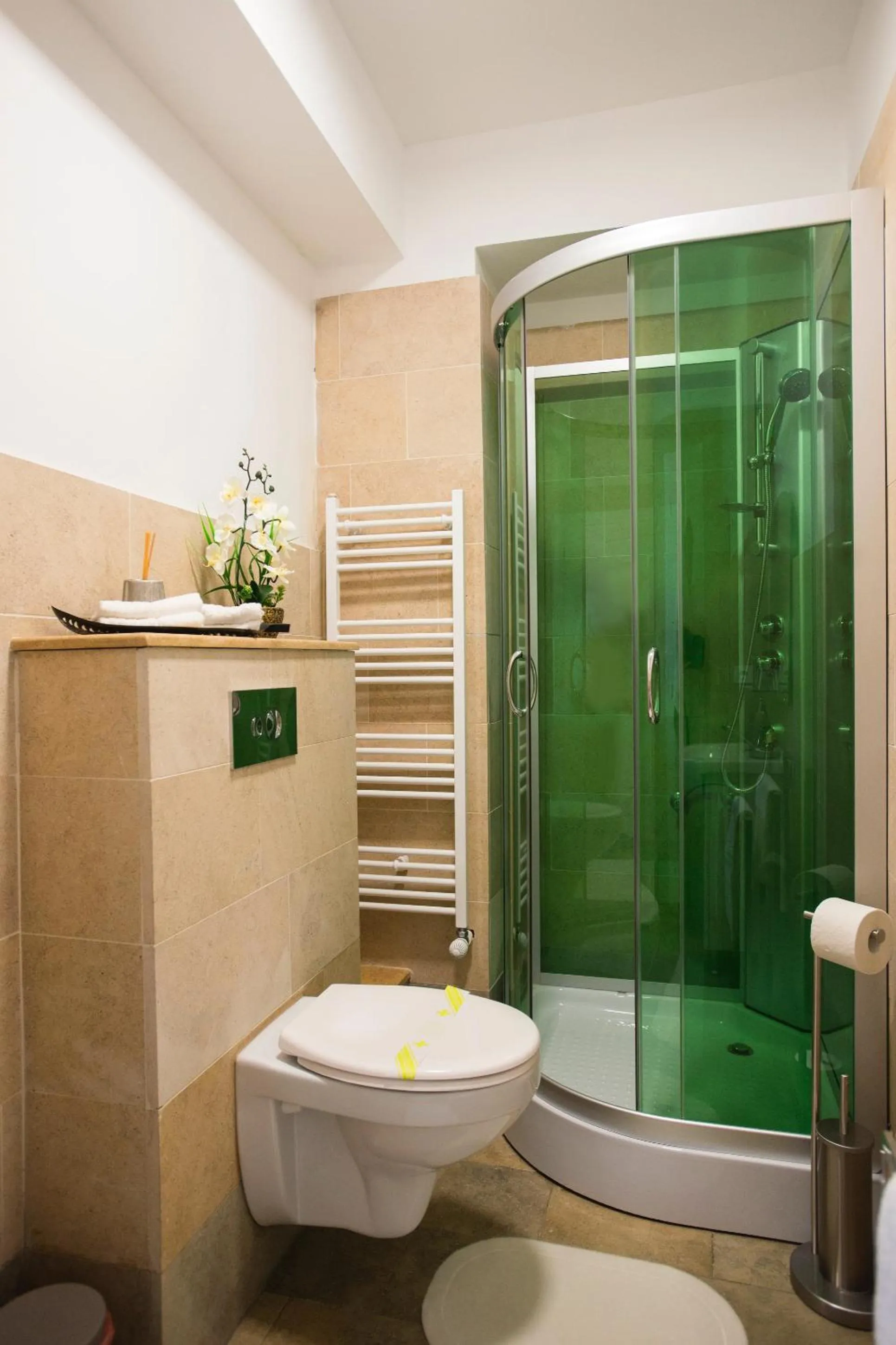 Lira Holiday Apartments