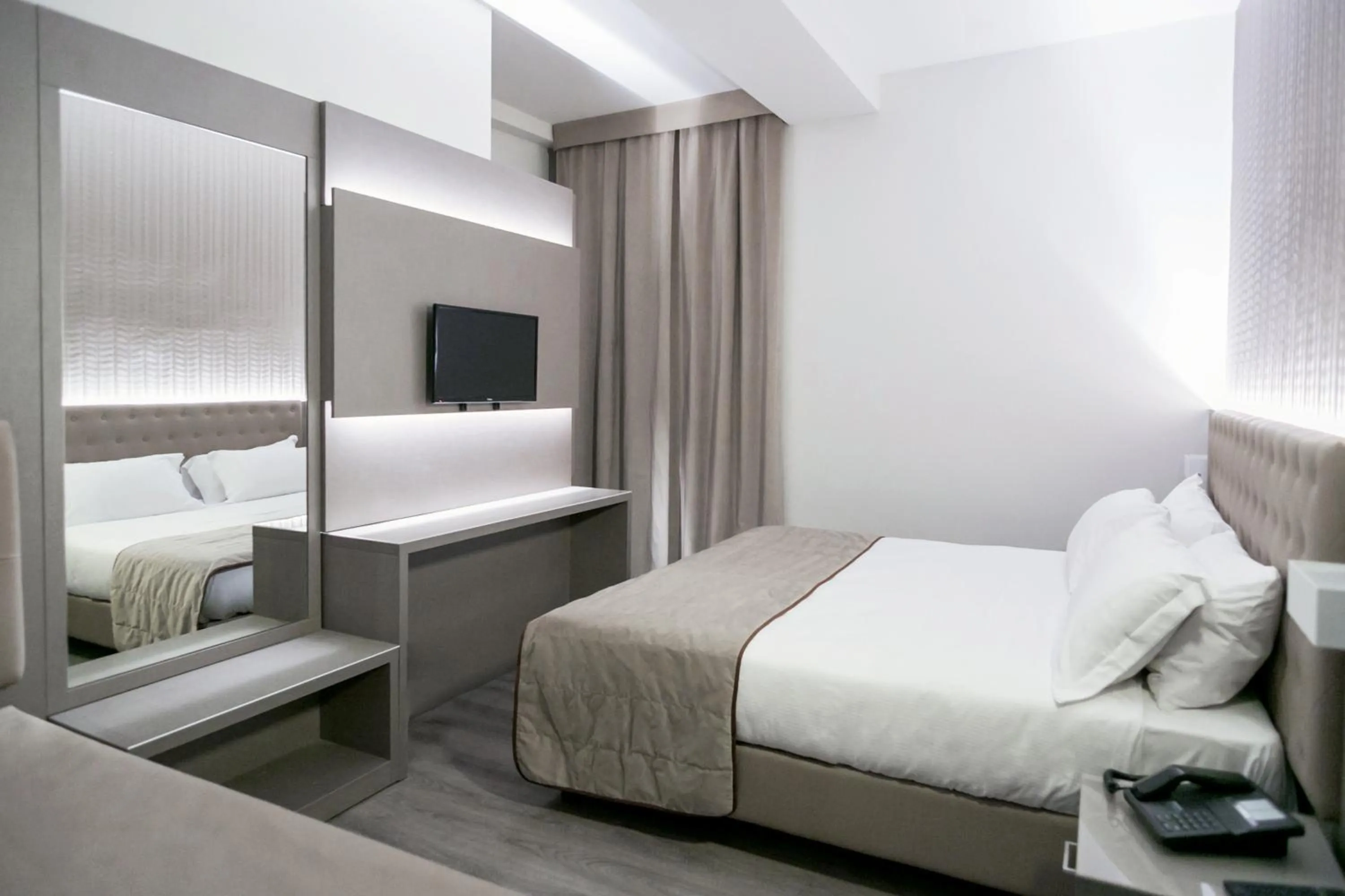 Photo of the whole room, Bed in Hotel Principe