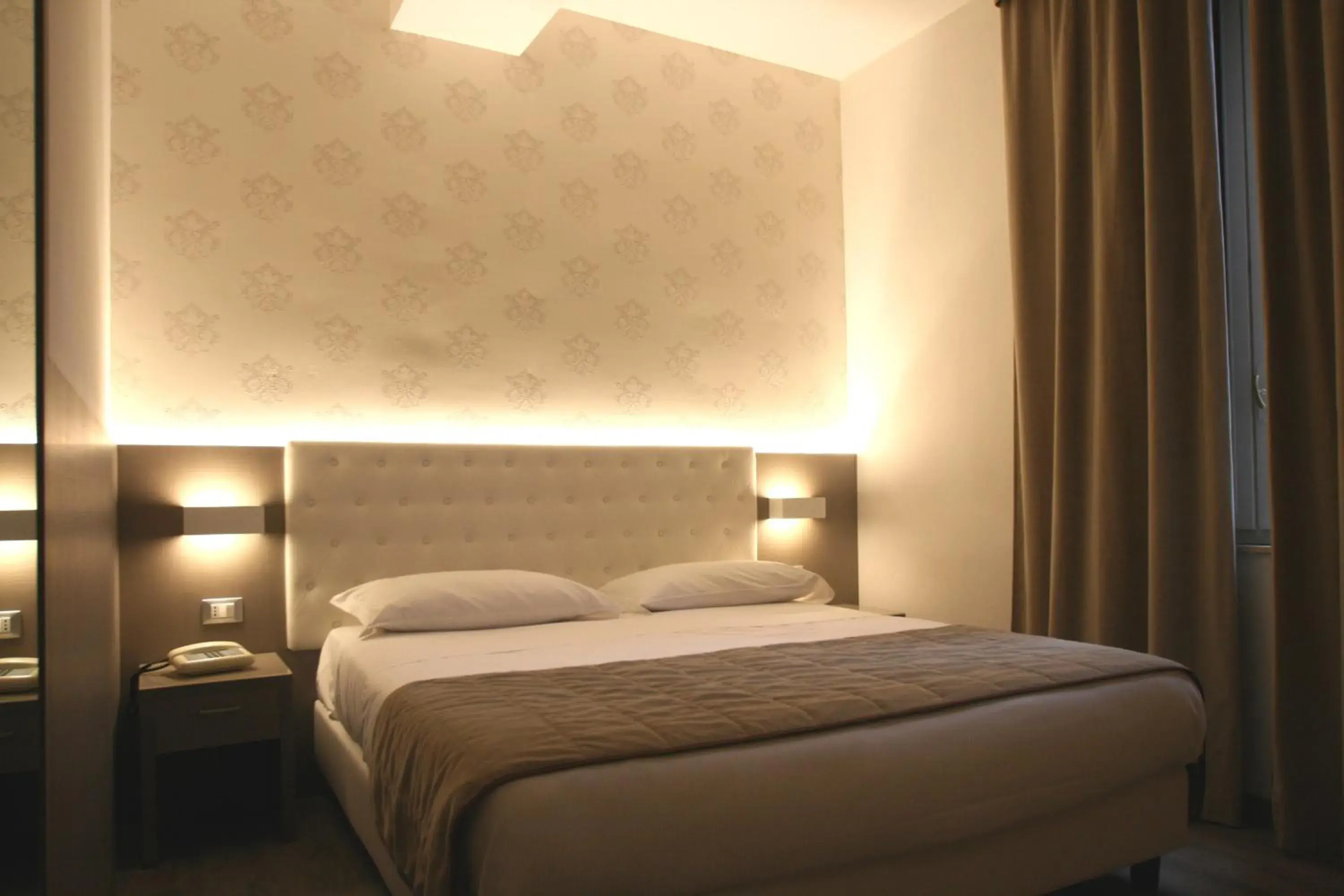 Photo of the whole room, Bed in Hotel Principe Photo of the whole room, Bed in Hotel Principe