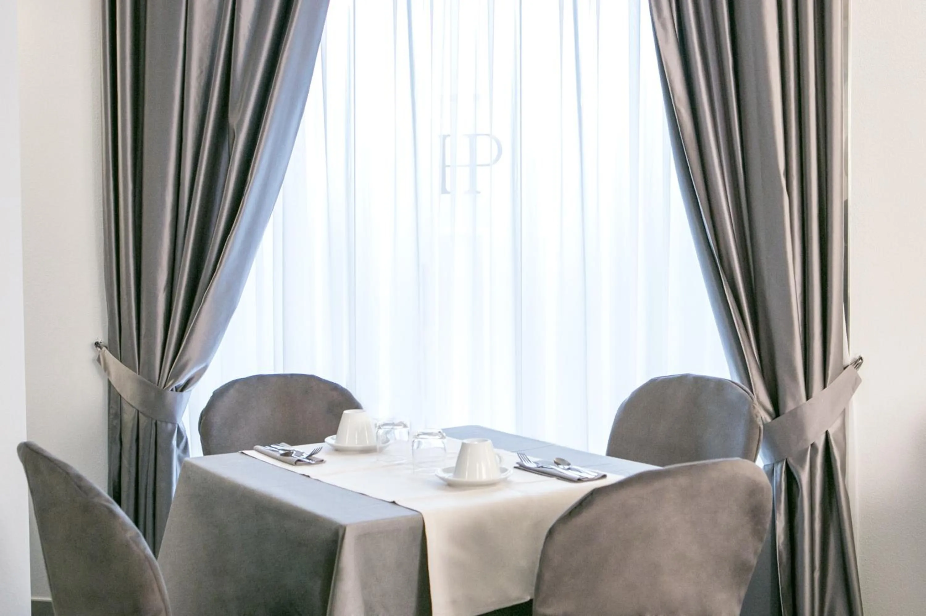 Buffet breakfast in Hotel Principe