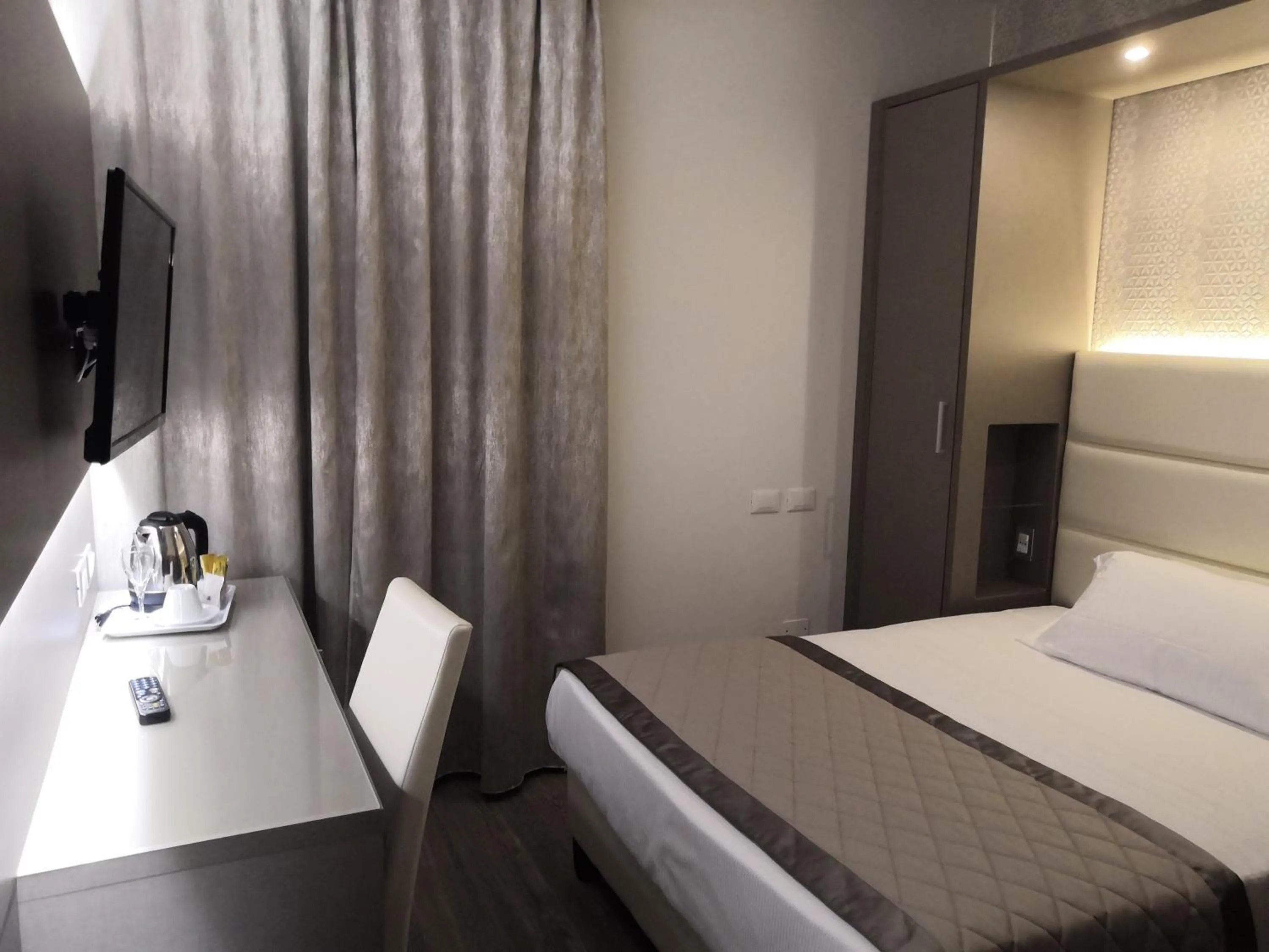 Bedroom, Bed in Hotel Principe