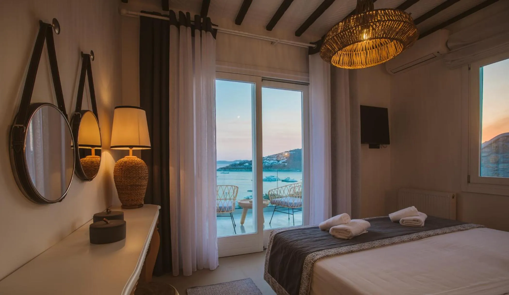 Property building, Bed in SeaCode Villas