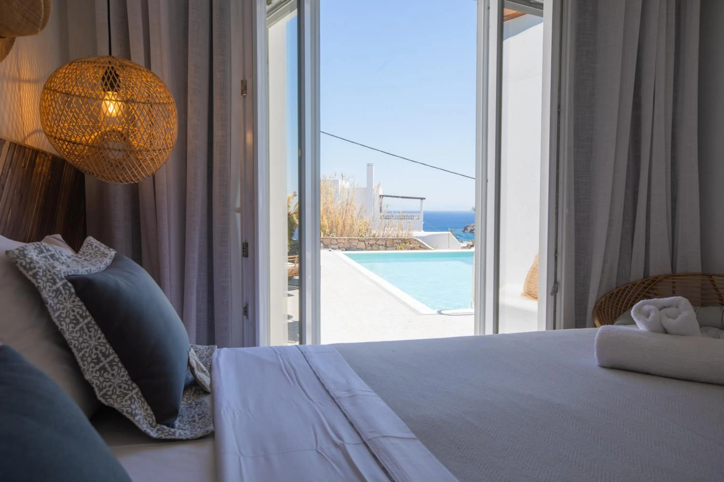 Pool view, Bed in SeaCode Villas