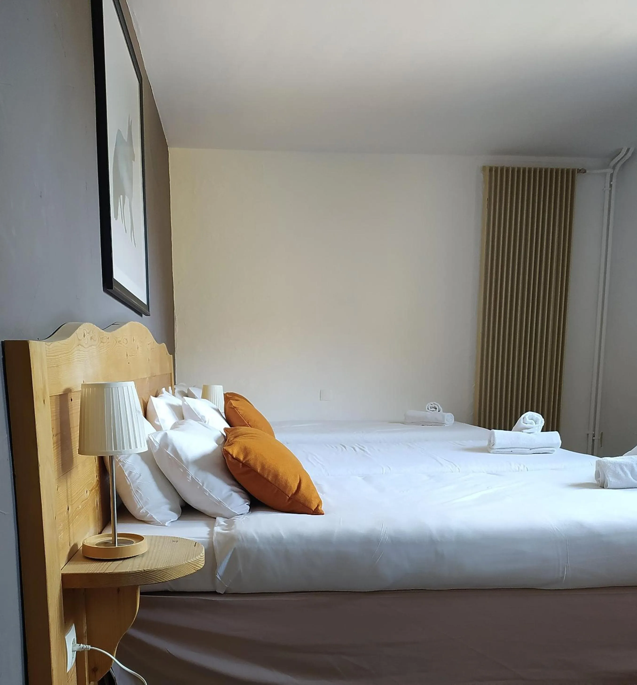 Bed in Hôtel Aalborg