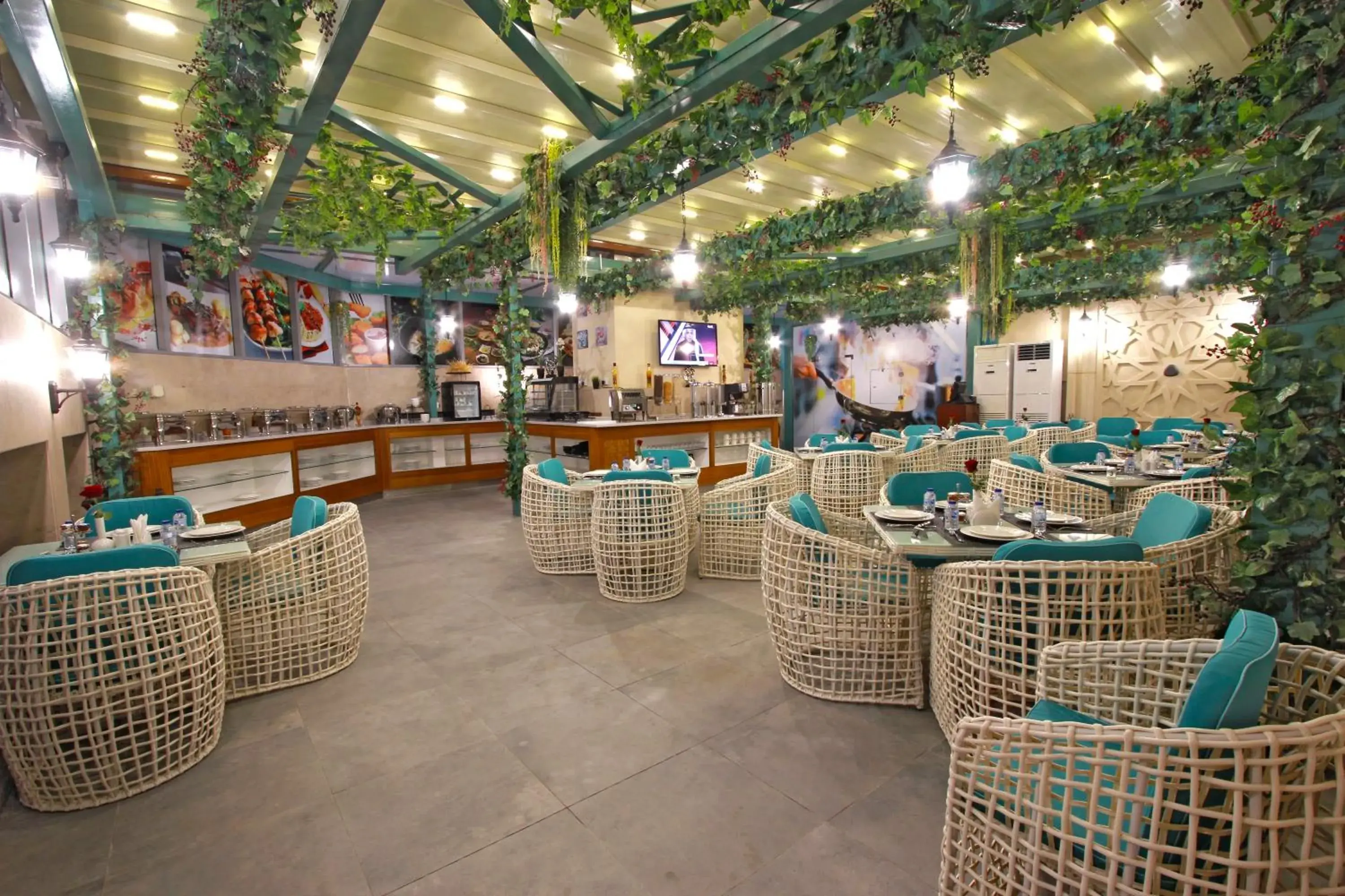 Restaurant/places to eat in Taj Jeddah Hotel Apartment Restaurant/places to eat in Taj Jeddah Hotel Apartment