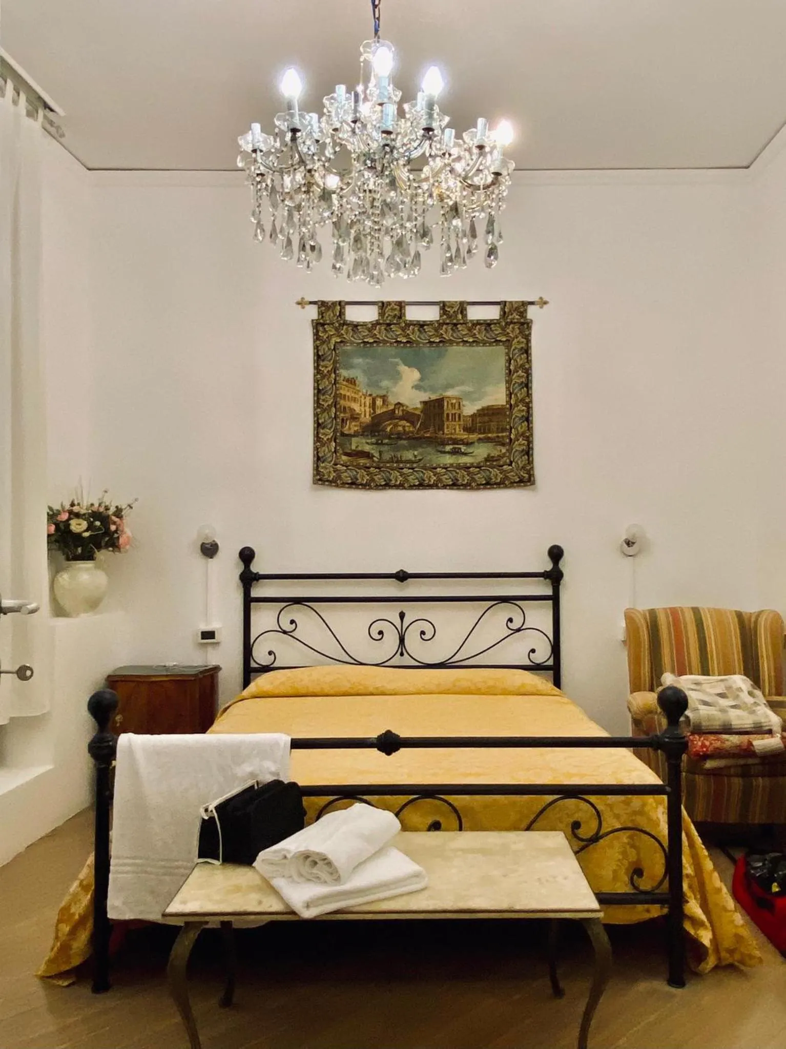 Bed in B&B Ca' Dor