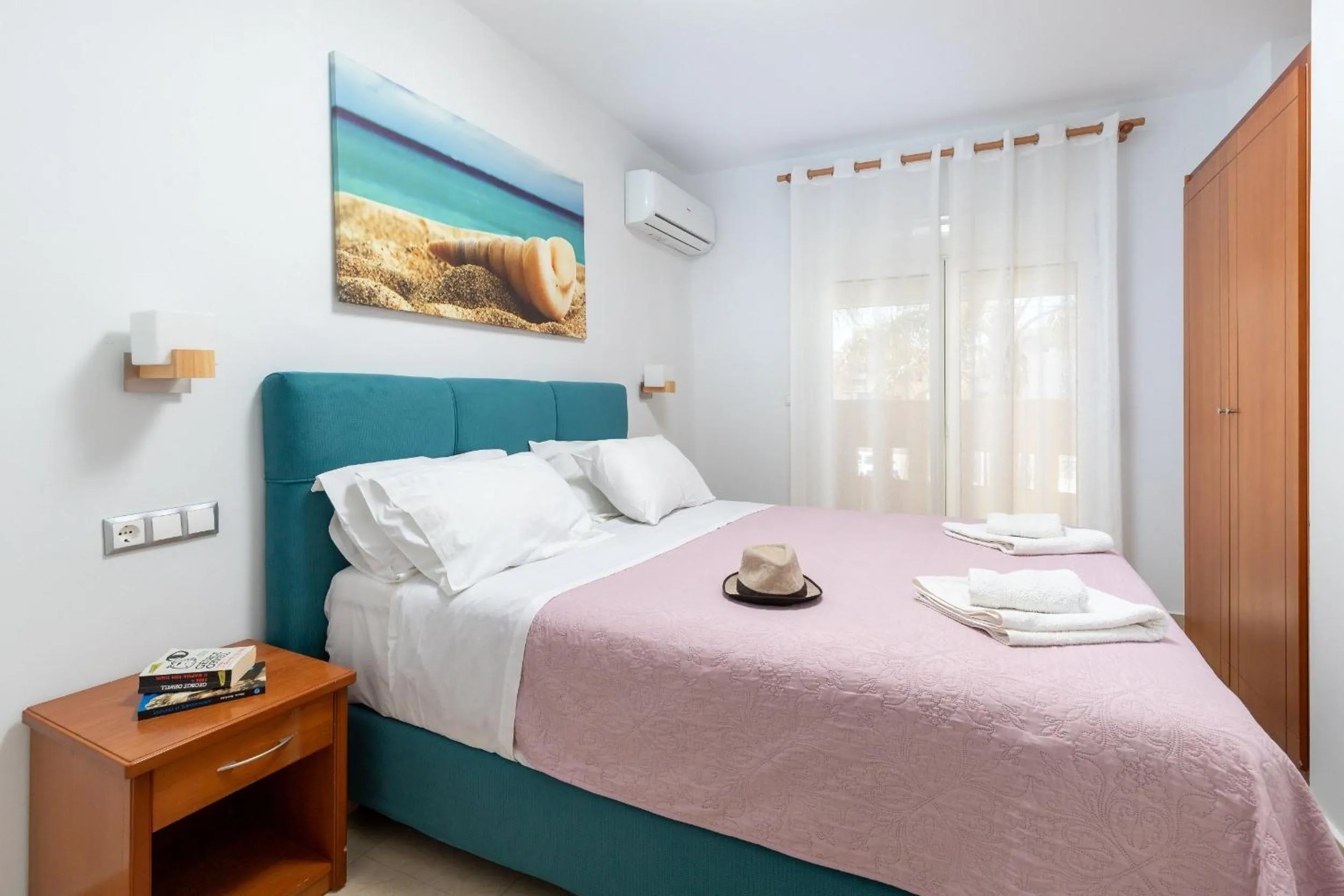 Photo of the whole room, Bed in Sun Beach Apartments