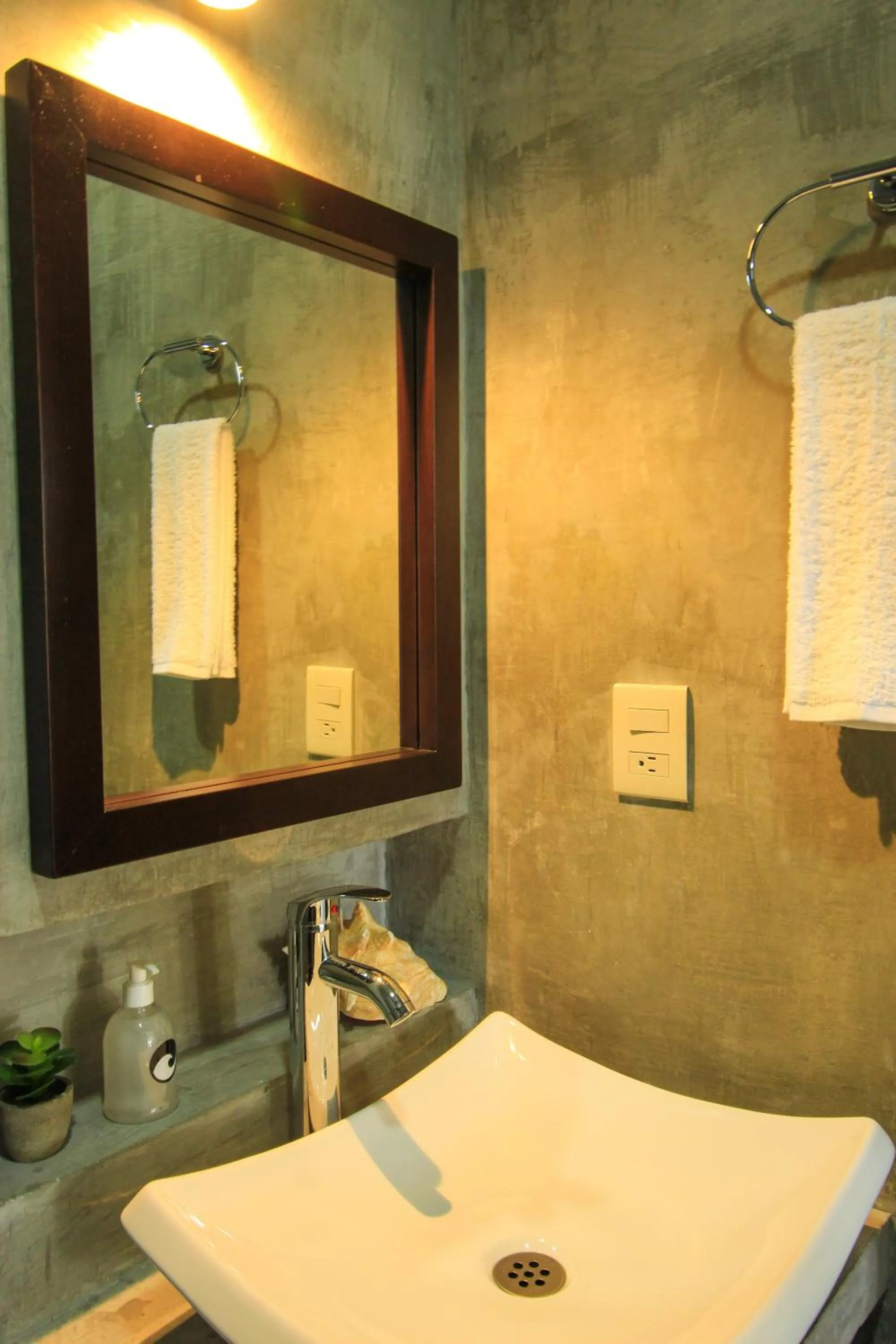 Bathroom in Casa de Olas Boutique Hotel