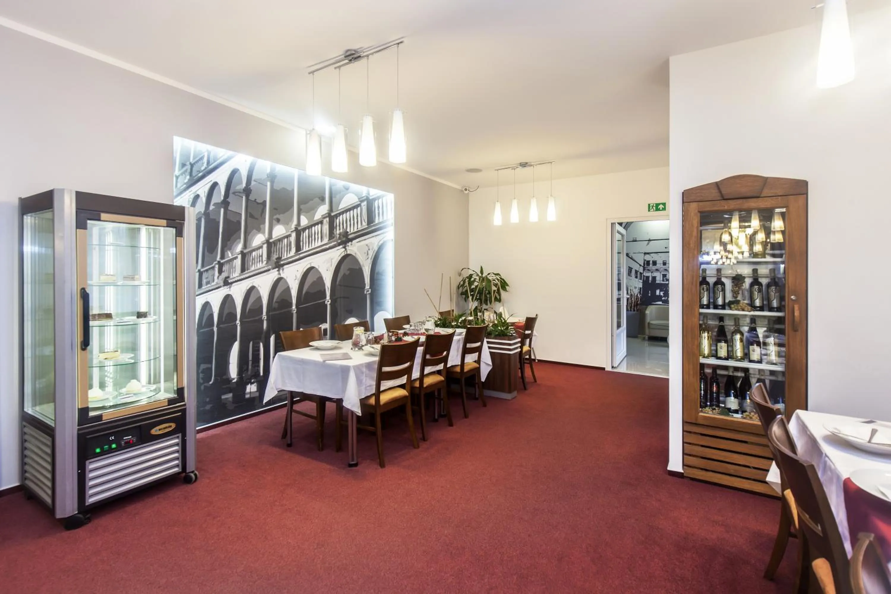 Restaurant/places to eat in Hotel Arkáda