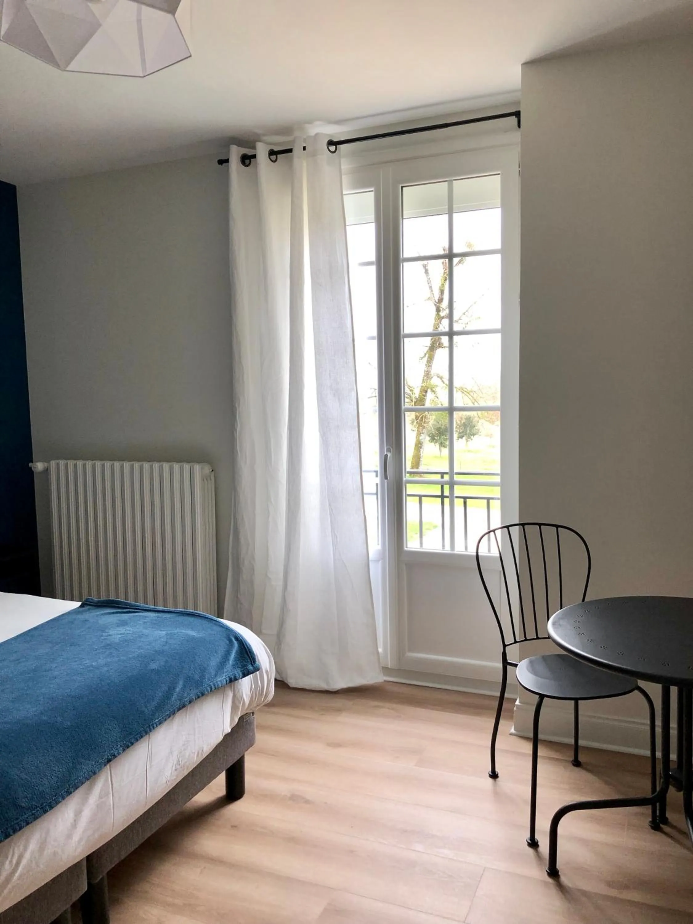 Garden view, Bed in LA FERME D'AIGUROLLES