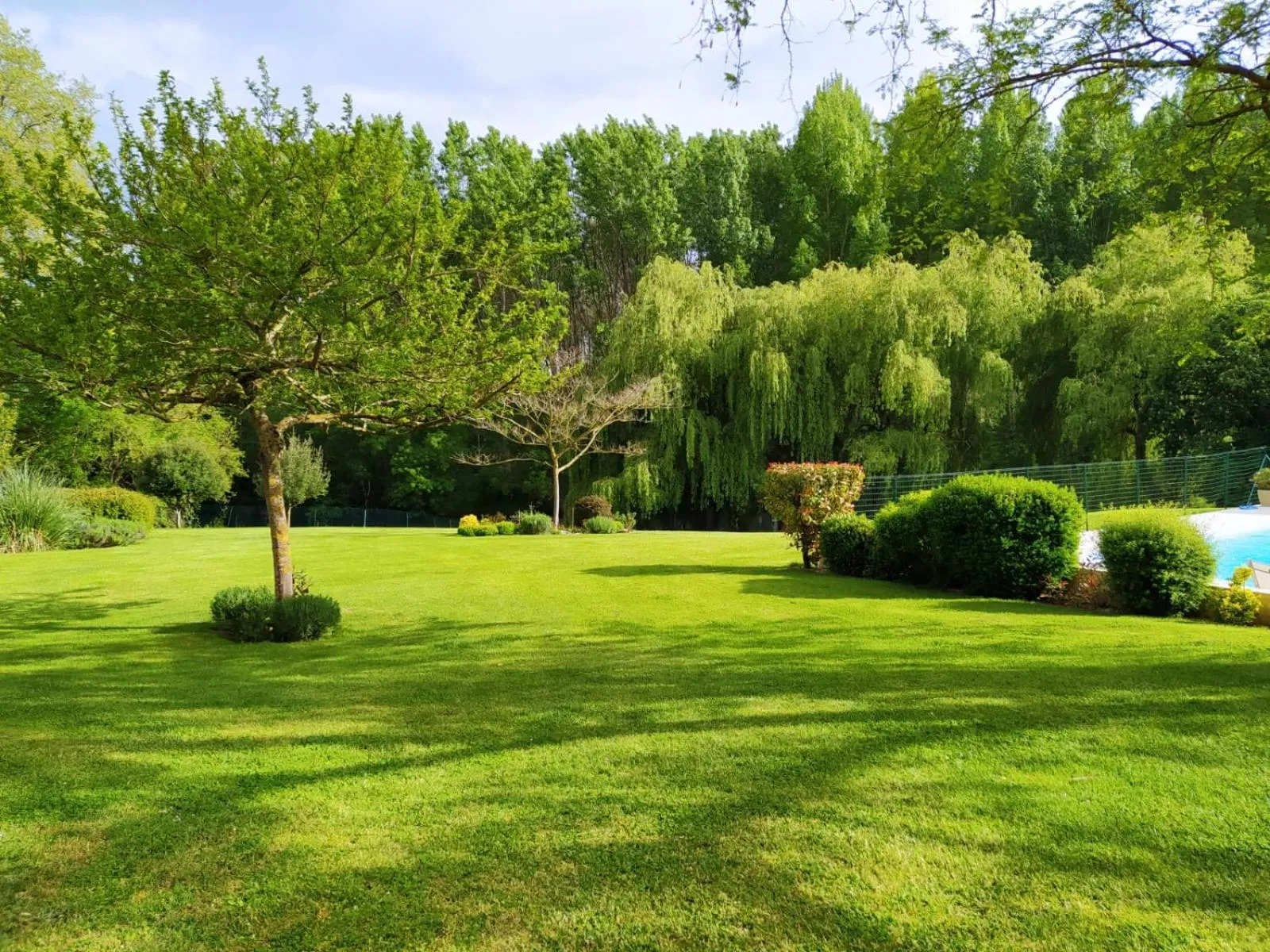 Garden in LA FERME D'AIGUROLLES