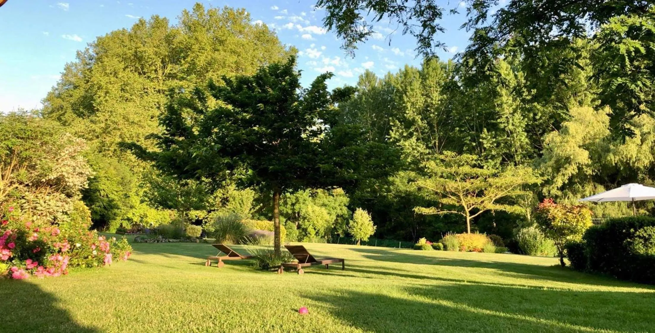 Garden view in LA FERME D'AIGUROLLES