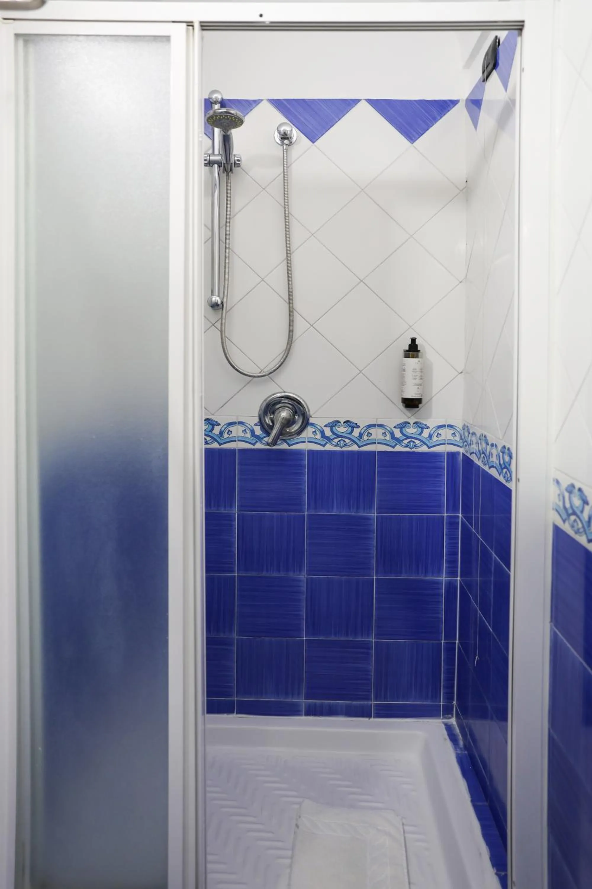 Shower in Hotel Palma