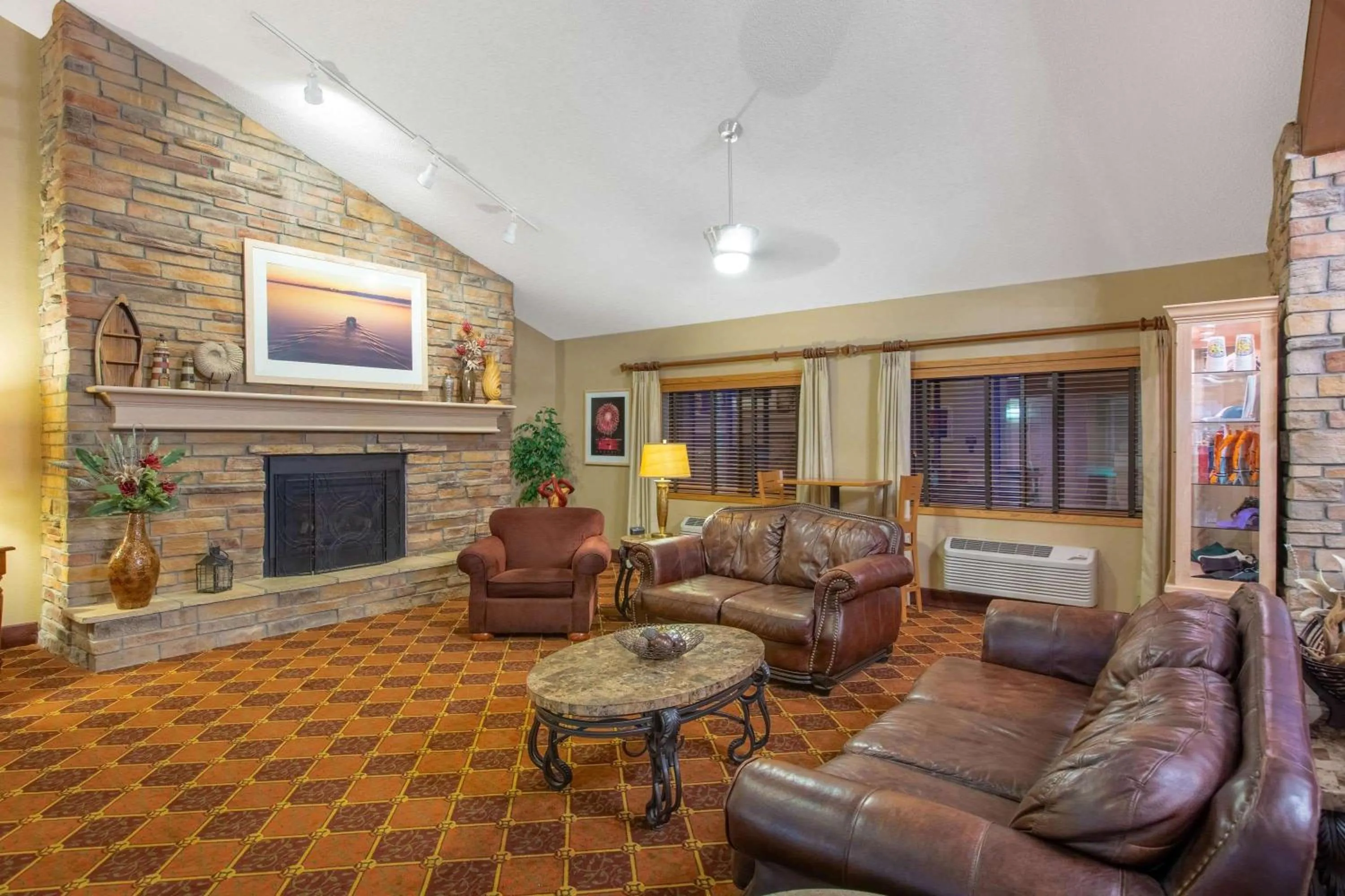 Lobby or reception in AmericInn by Wyndham Okoboji