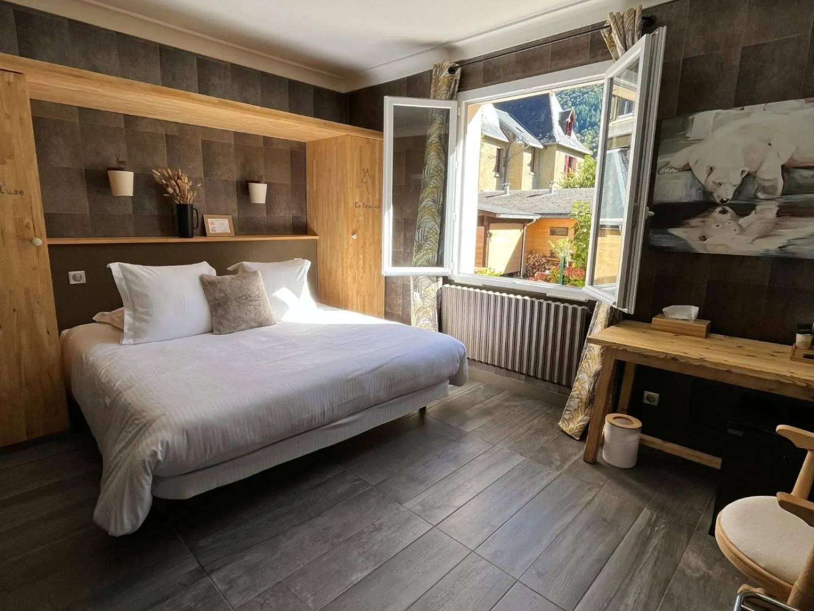 Bed in Hôtel La Rencluse