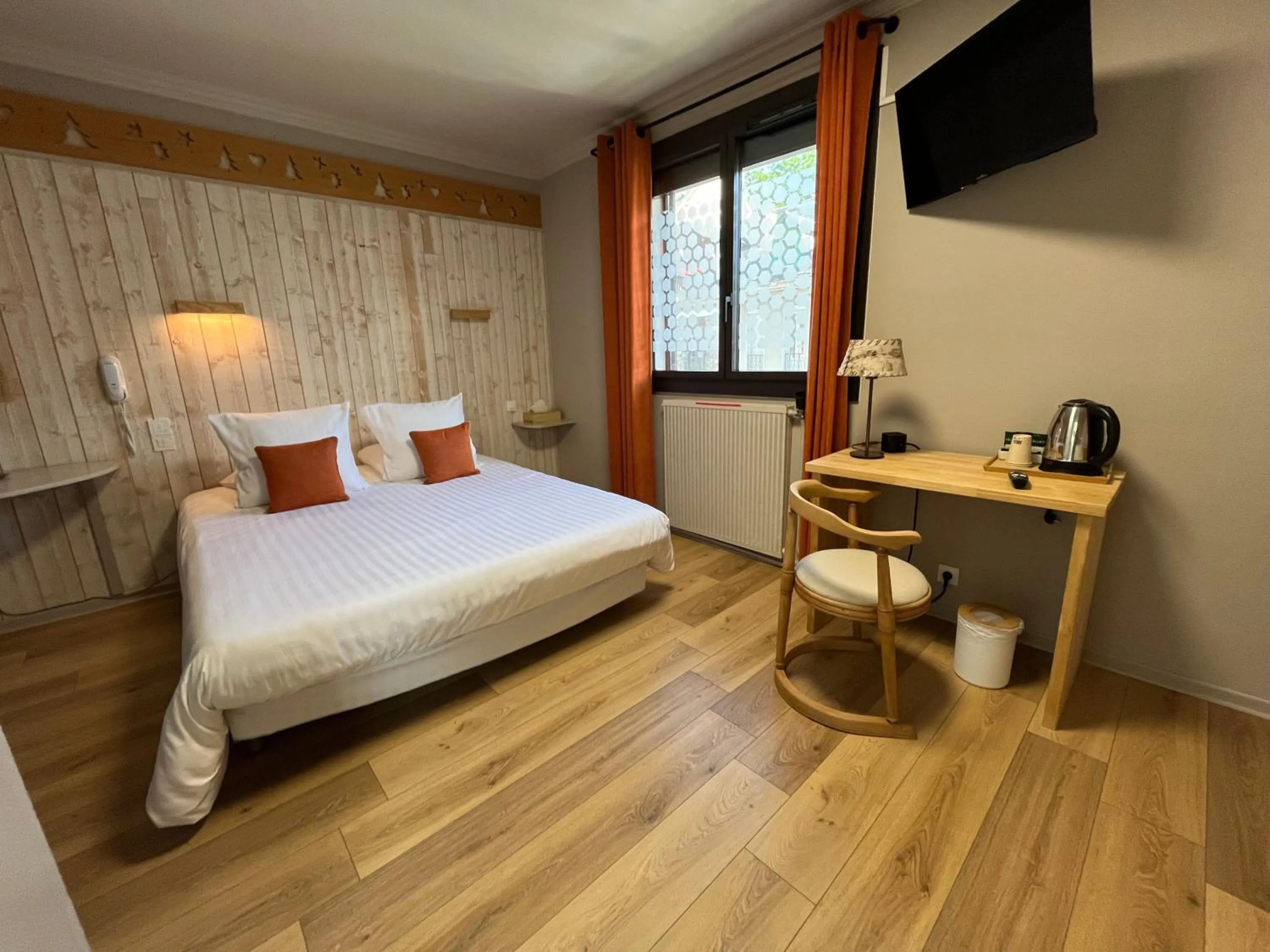 Bed in Hôtel La Rencluse