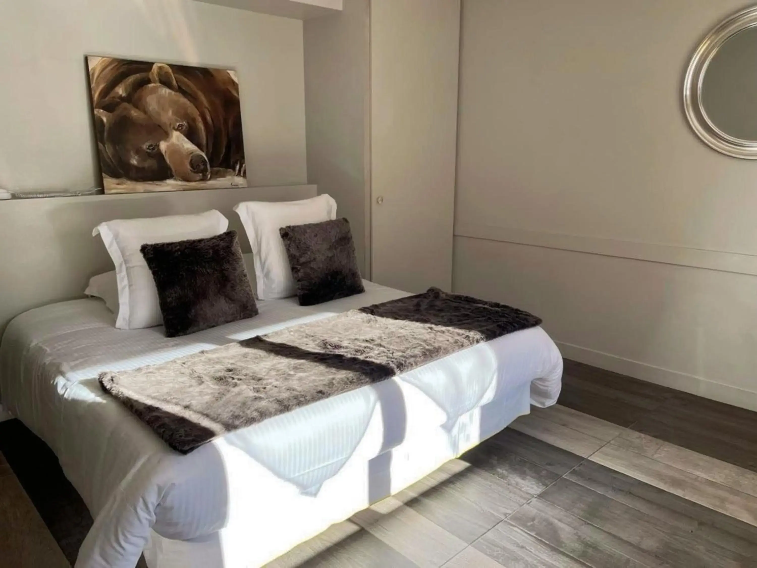 Double Room with Mountain View in Hôtel La Rencluse Double Room with Mountain View in Hôtel La Rencluse