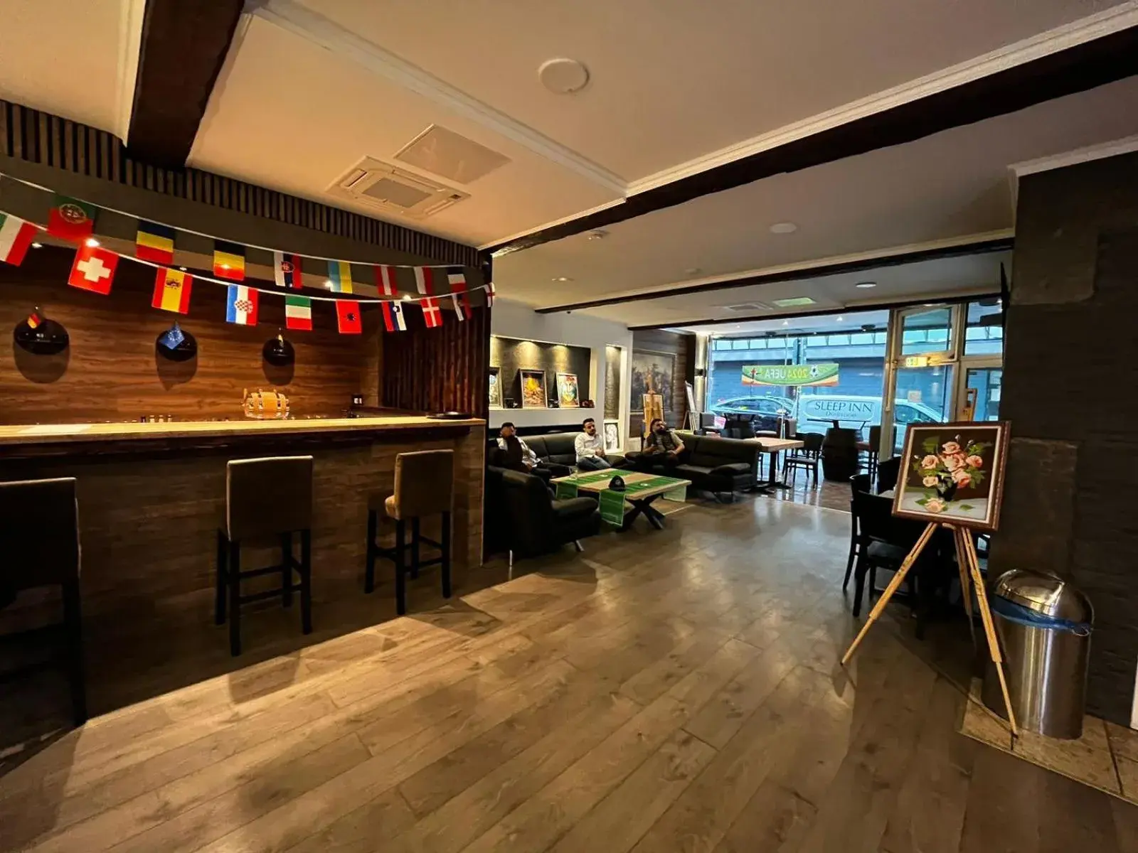 Lounge or bar in Rheinmetropole Hotel Lounge or bar in Rheinmetropole Hotel