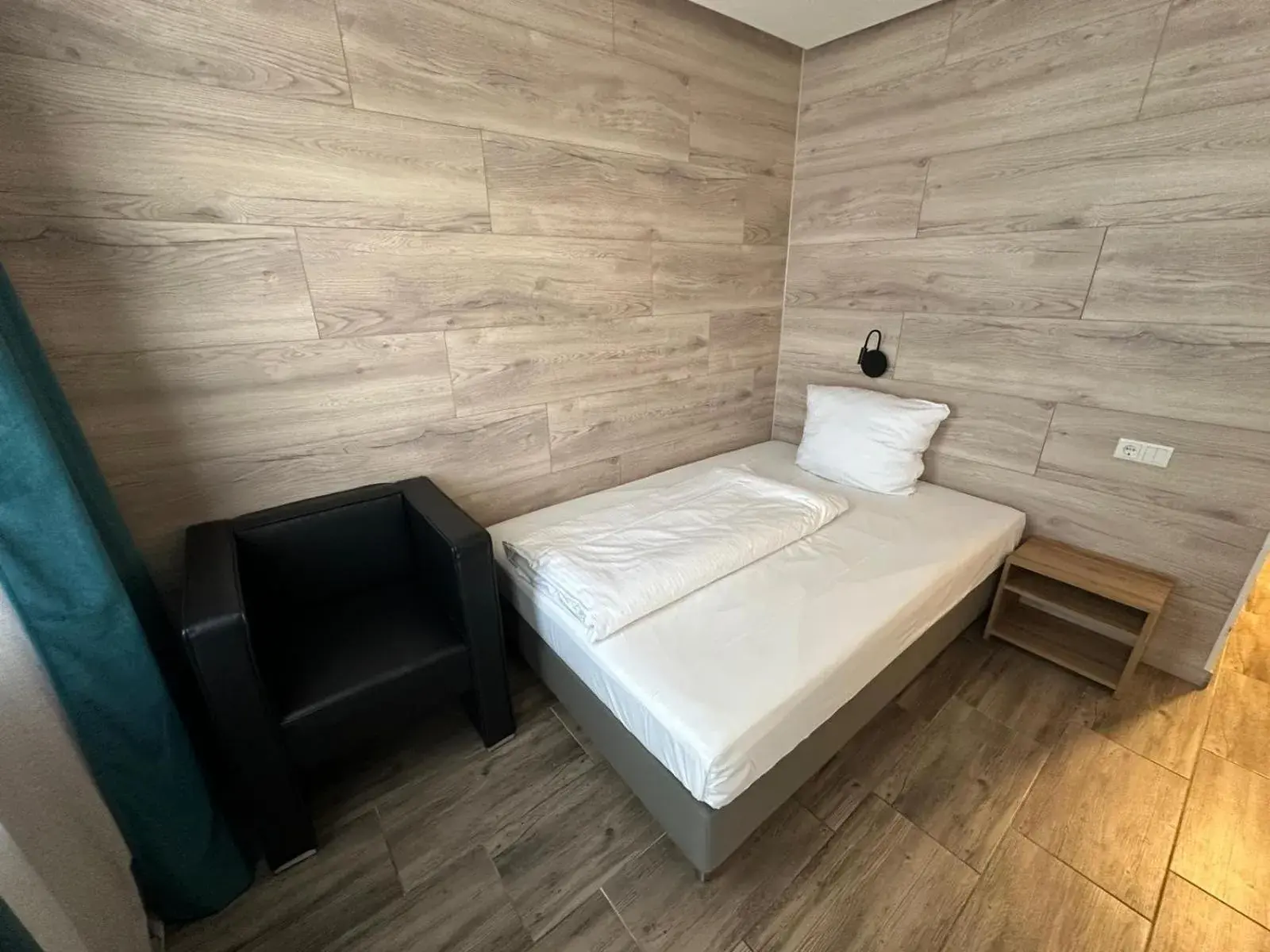 Bedroom, Bed in Rheinmetropole Hotel Bedroom, Bed in Rheinmetropole Hotel