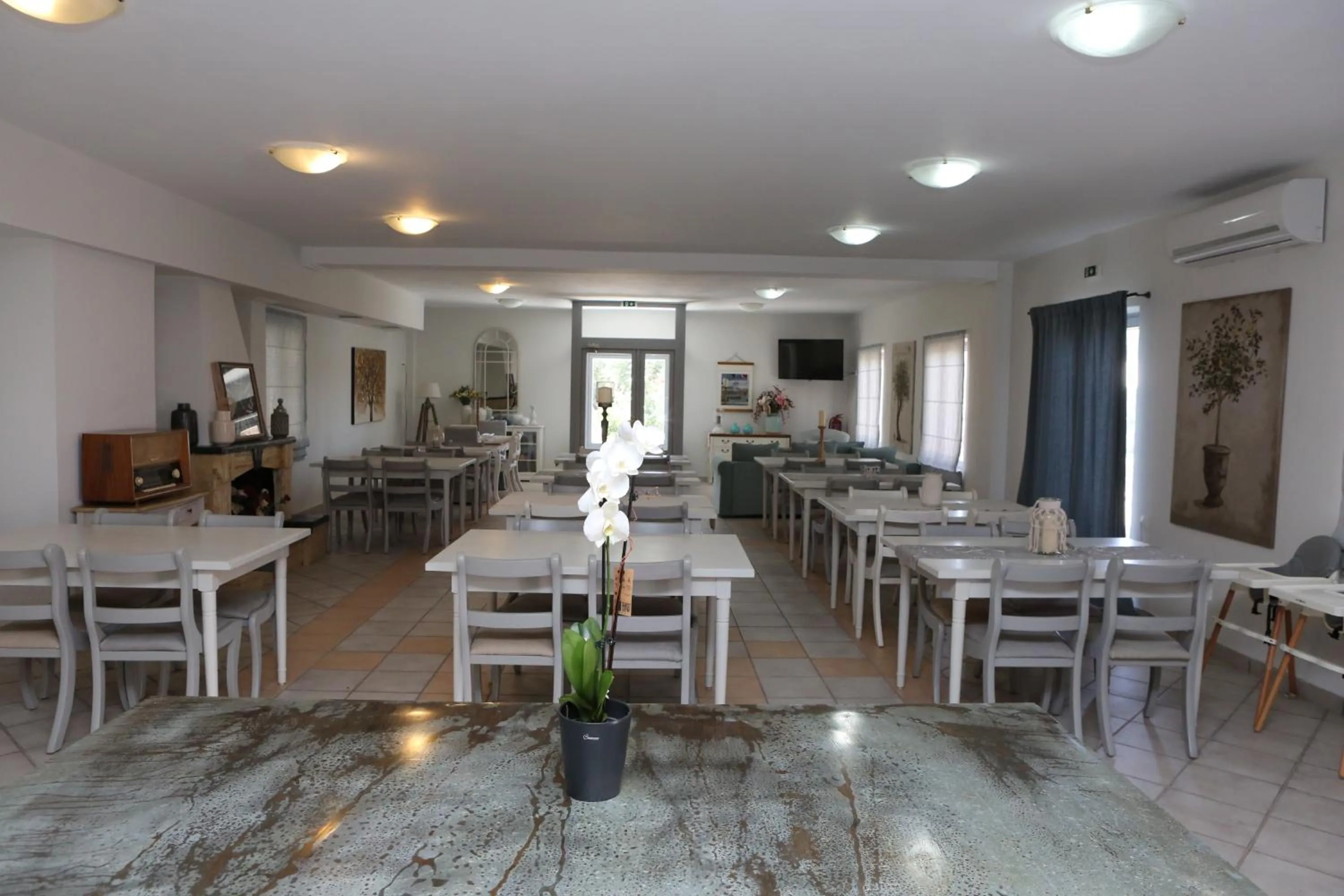 Lounge or bar in Caretta - Caretta Hotel