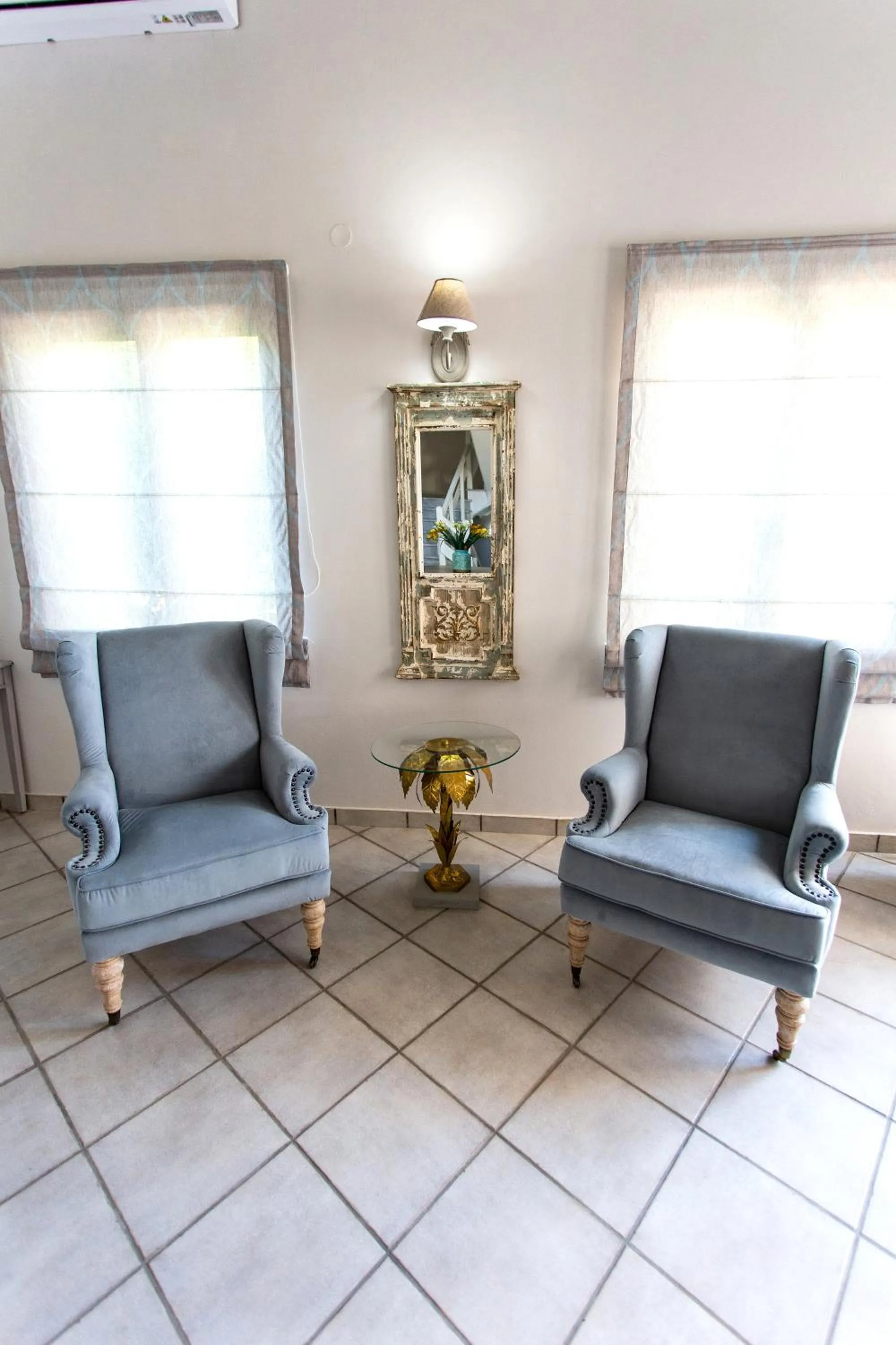 Seating area in Caretta - Caretta Hotel
