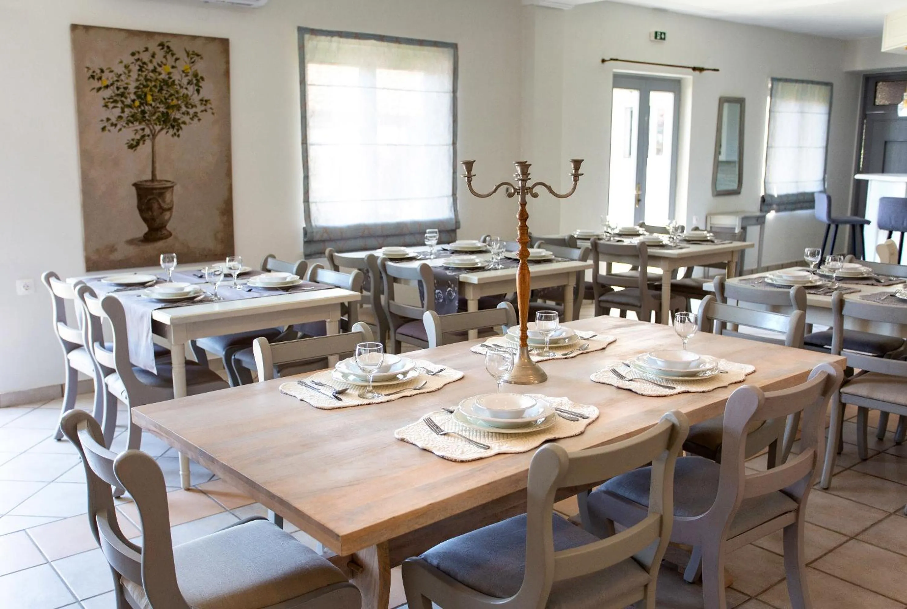 Restaurant/places to eat in Caretta - Caretta Hotel