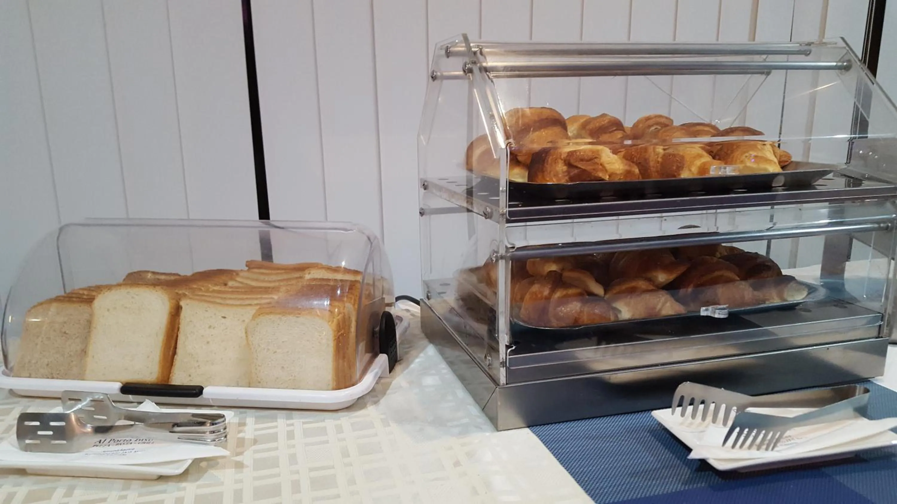 Continental breakfast in Water's Edge Hotel