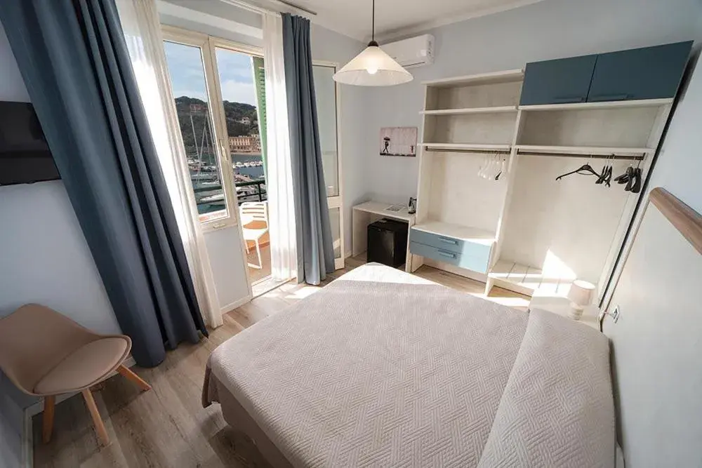 Double or Twin Room with Sea View in Hotel Belmare Double or Twin Room with Sea View in Hotel Belmare