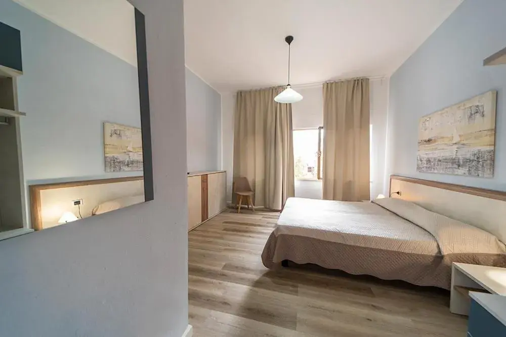 Triple Room in Hotel Belmare Triple Room in Hotel Belmare