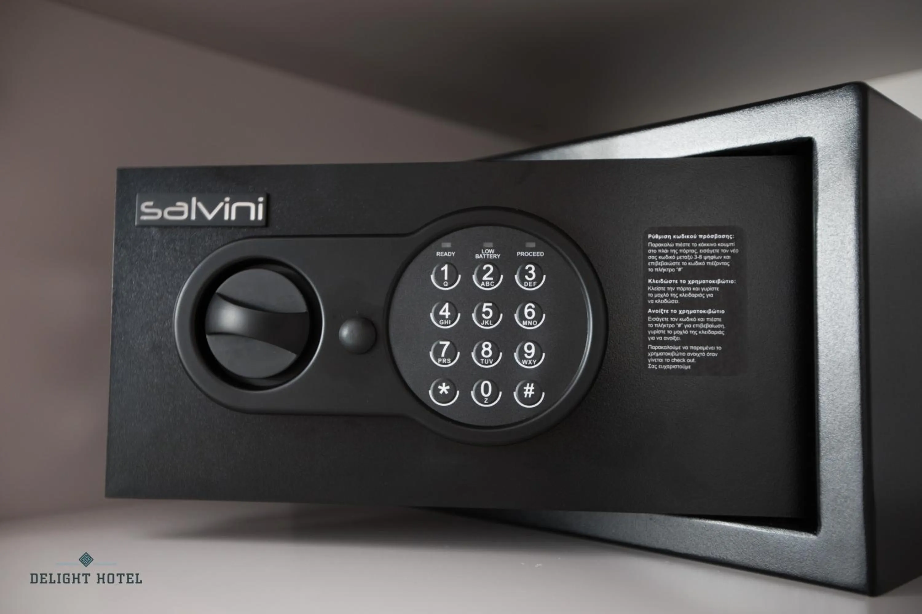 Logo/Certificate/Sign in Delight Hotel