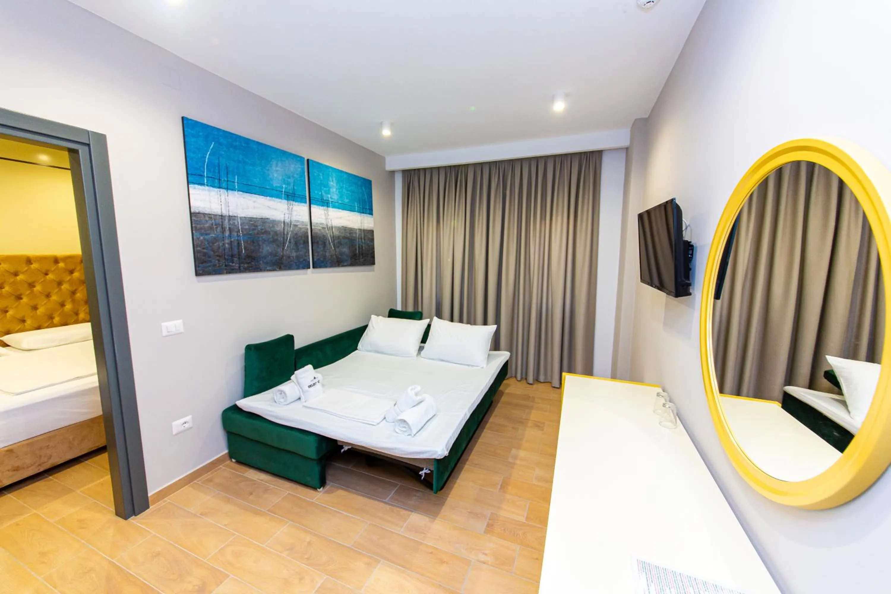 Photo of the whole room, Bed in Delight Hotel