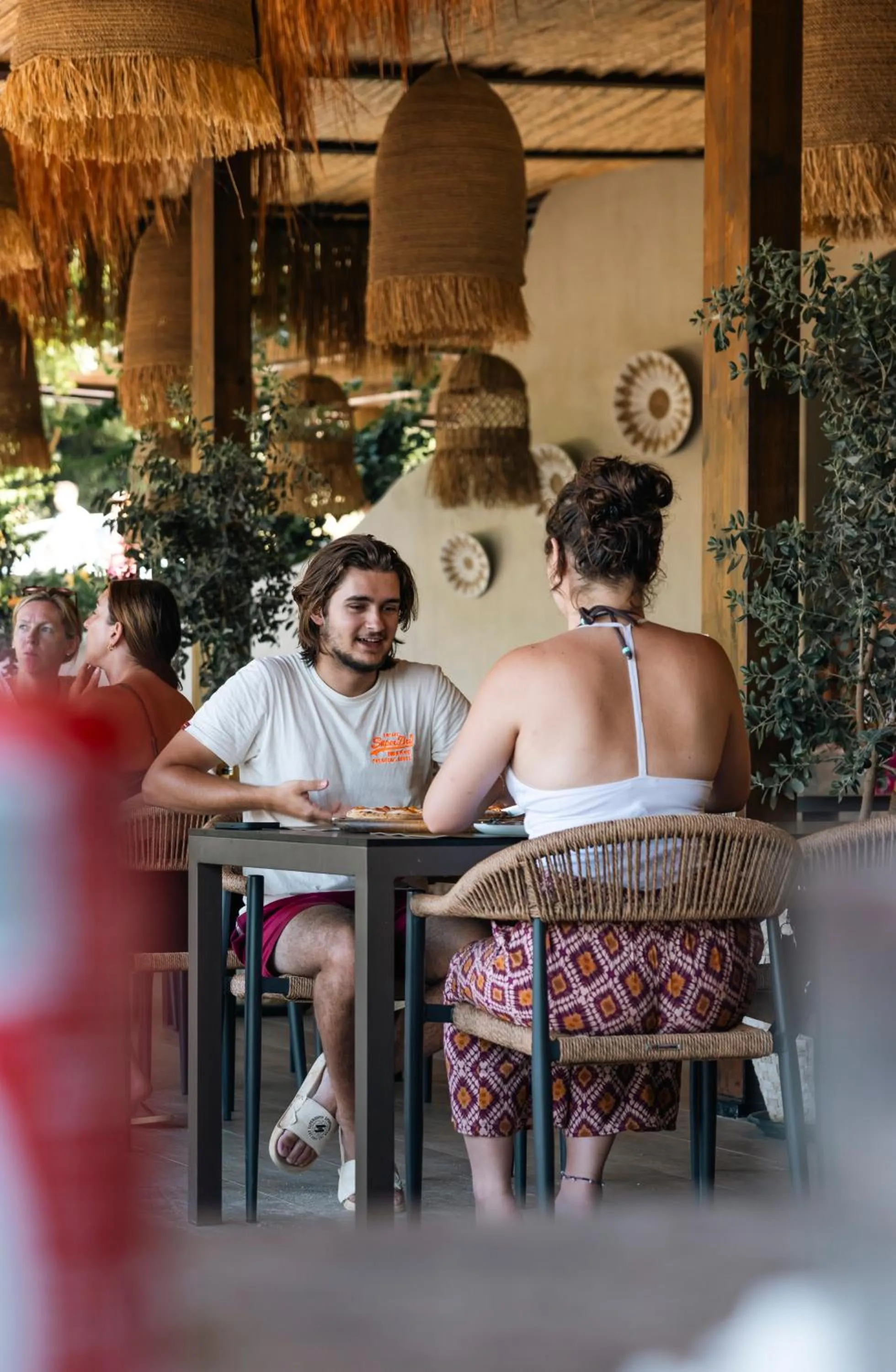 Restaurant/places to eat in Delight Hotel