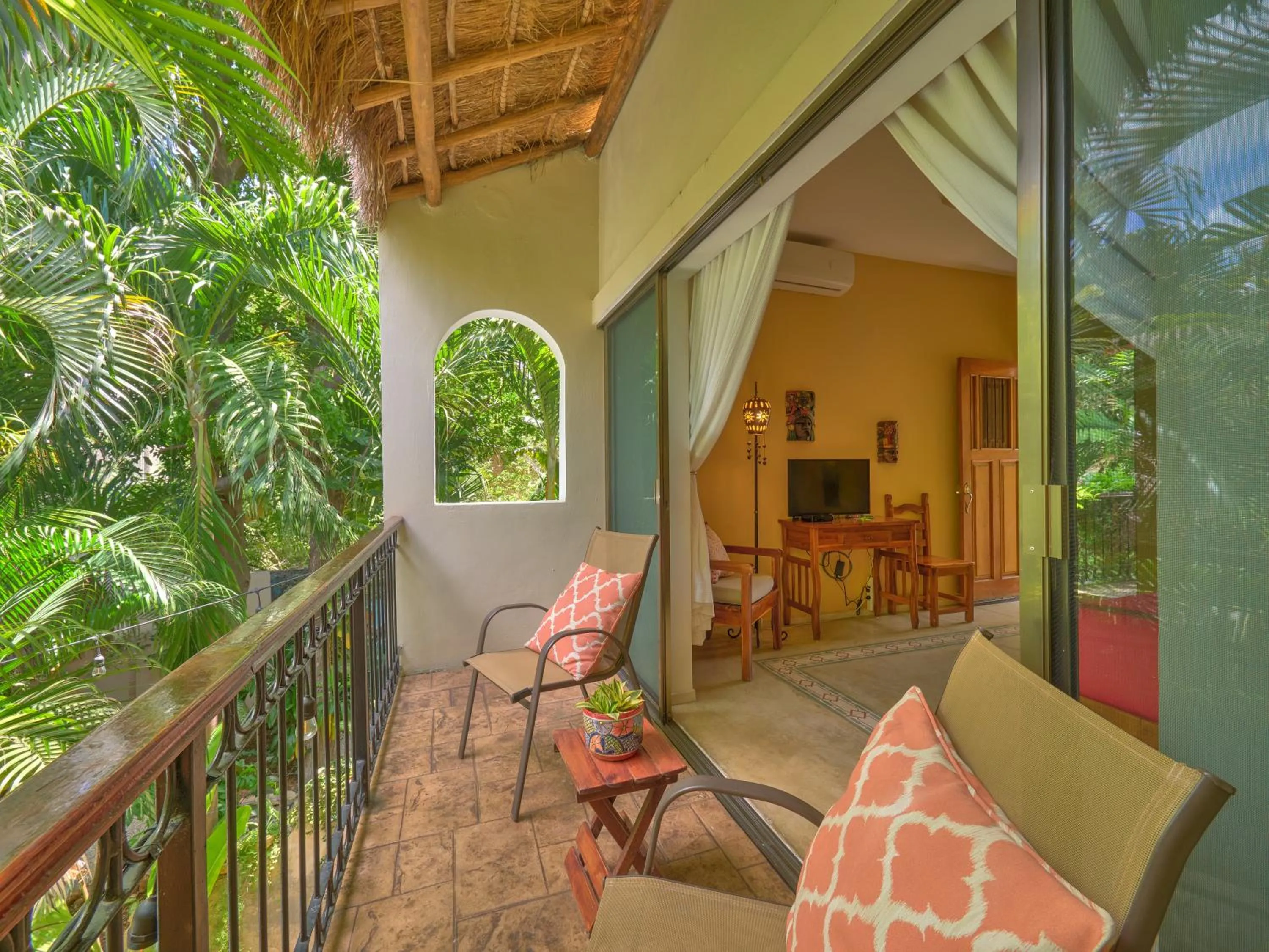 Balcony/Terrace in Casa Del Maya Bed & Breakfast
