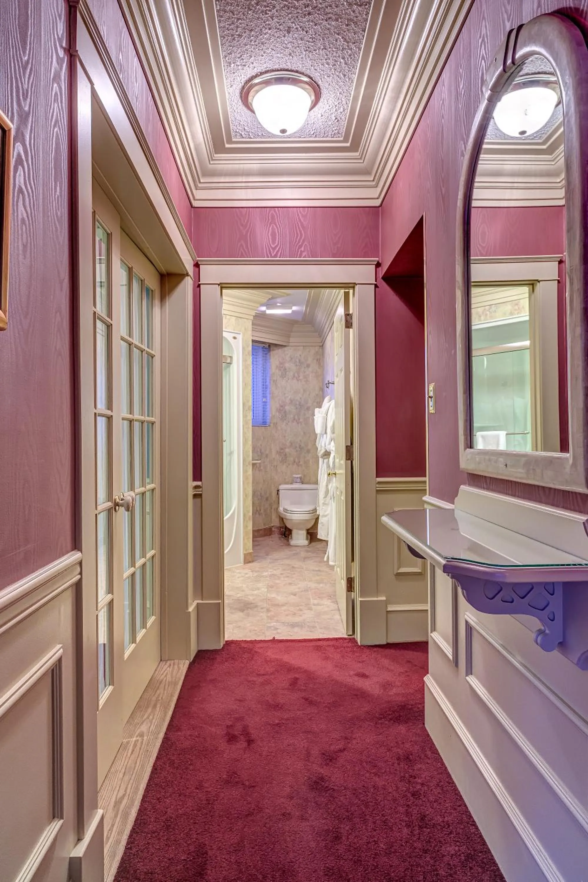 Bathroom in Athabasca Hotel