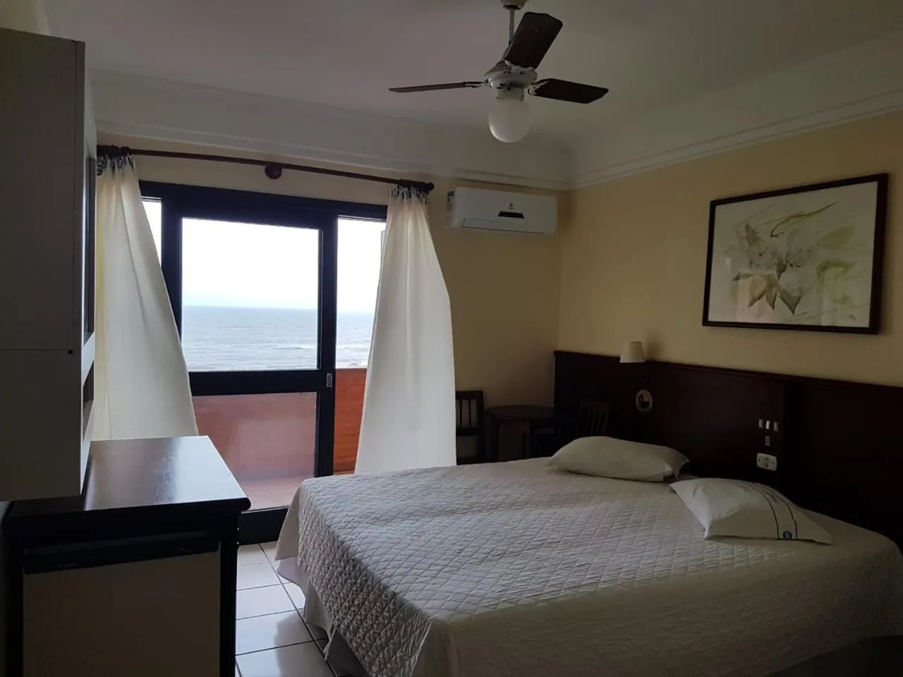 Bed in Hotel Araçá