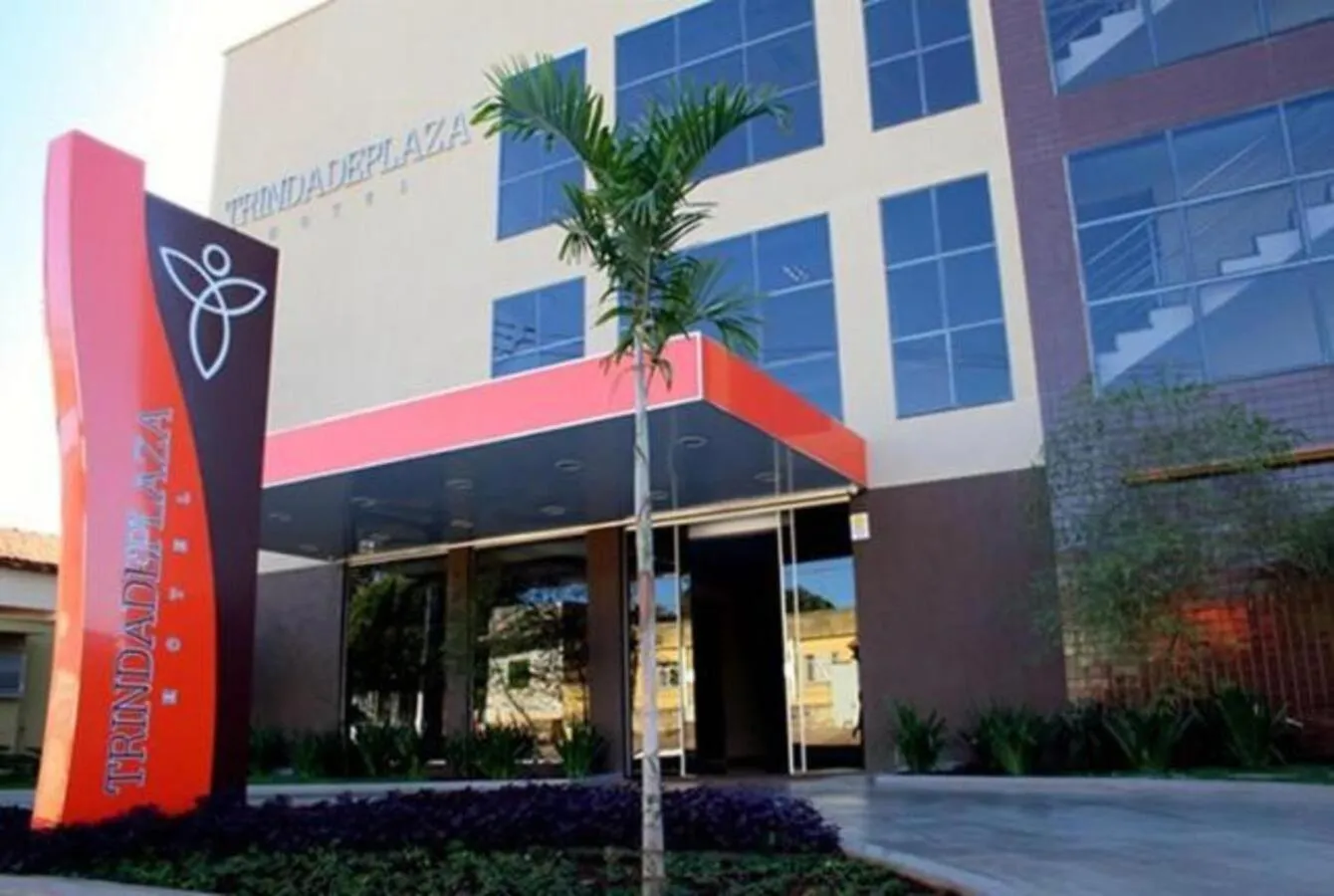 Property building in Trindade Plaza Hotel