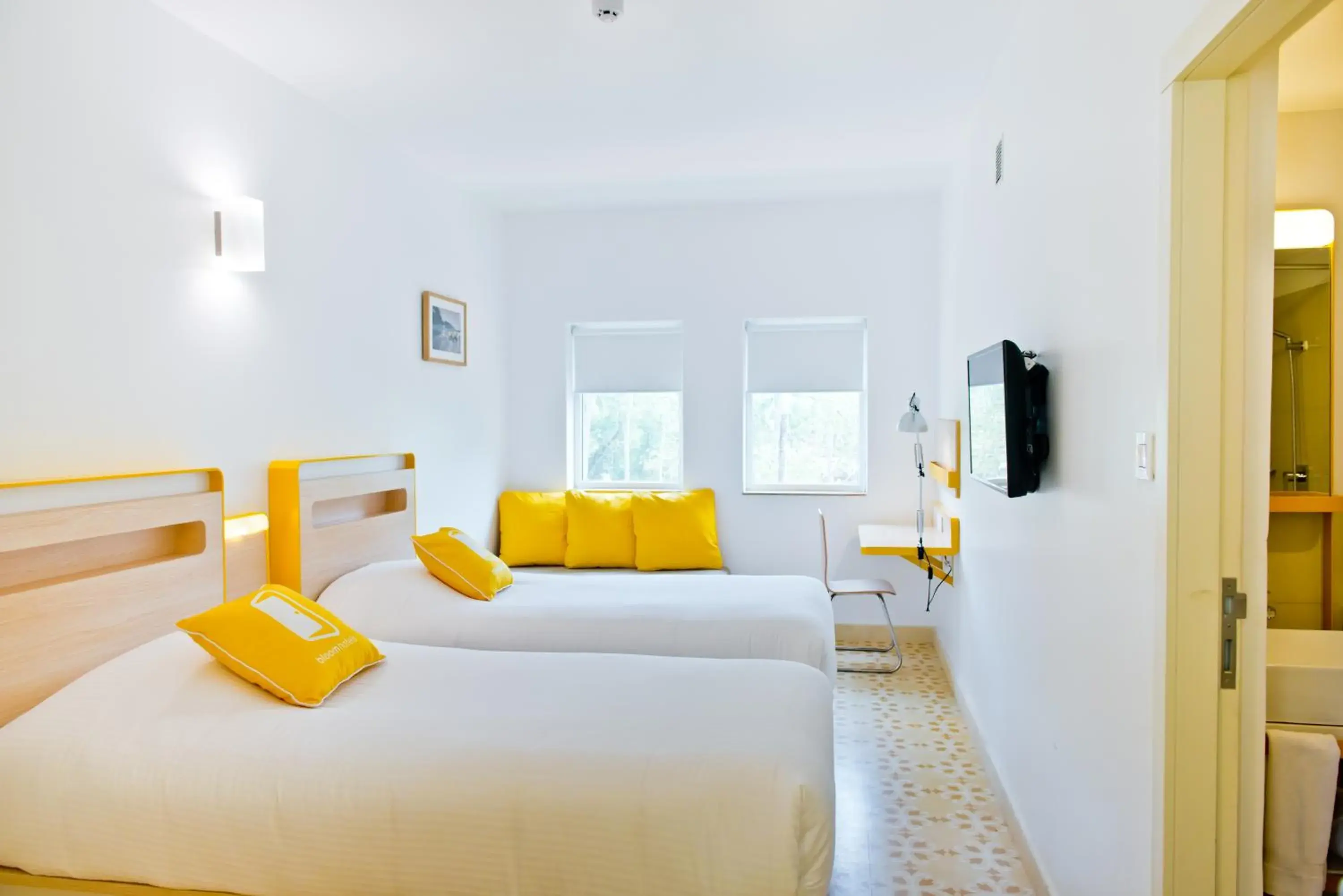 Standard Twin Room in Bloomrooms Calangute Standard Twin Room in Bloomrooms Calangute