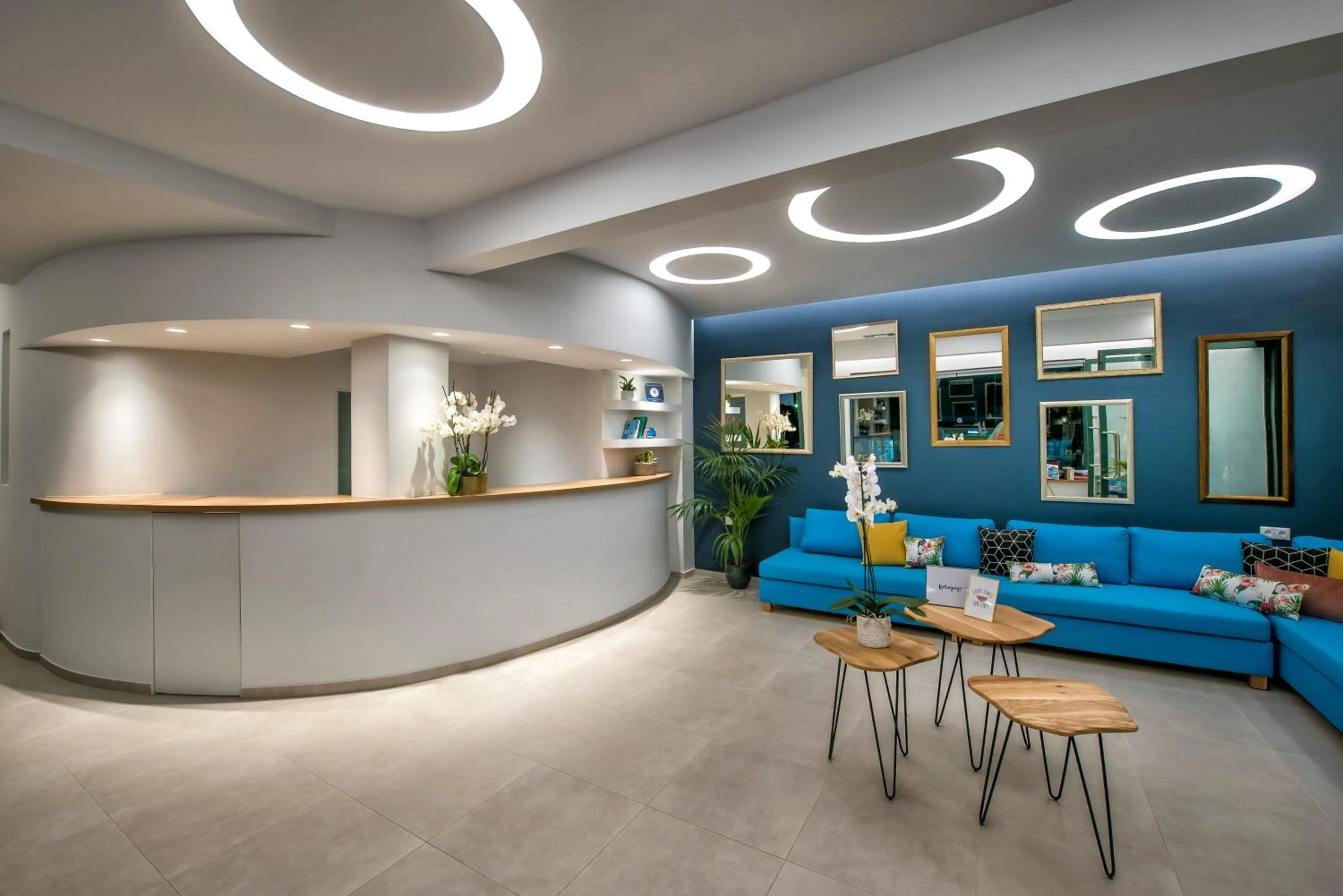 Facade/entrance in Kristalli Hotel Apartments