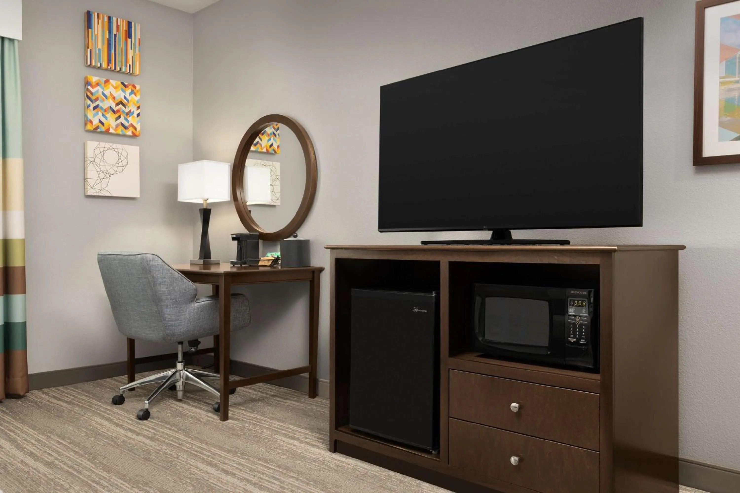 Bedroom in Hampton Inn & Suites Huntsville Research Park Area